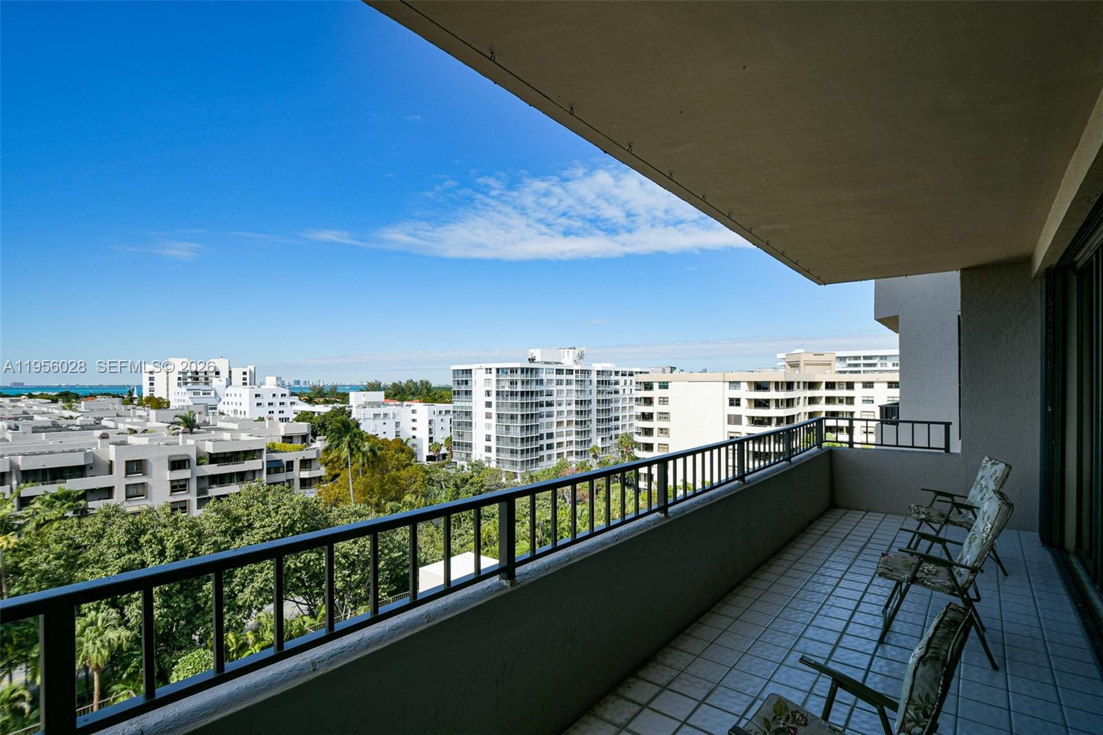 251 Crandon Blvd # 704