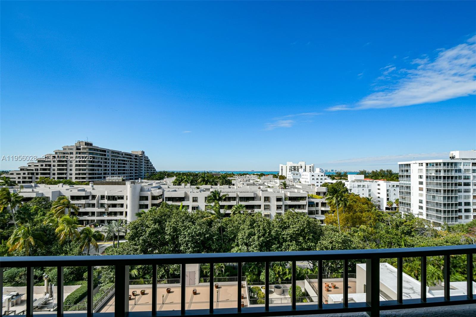 251 Crandon Blvd # 704