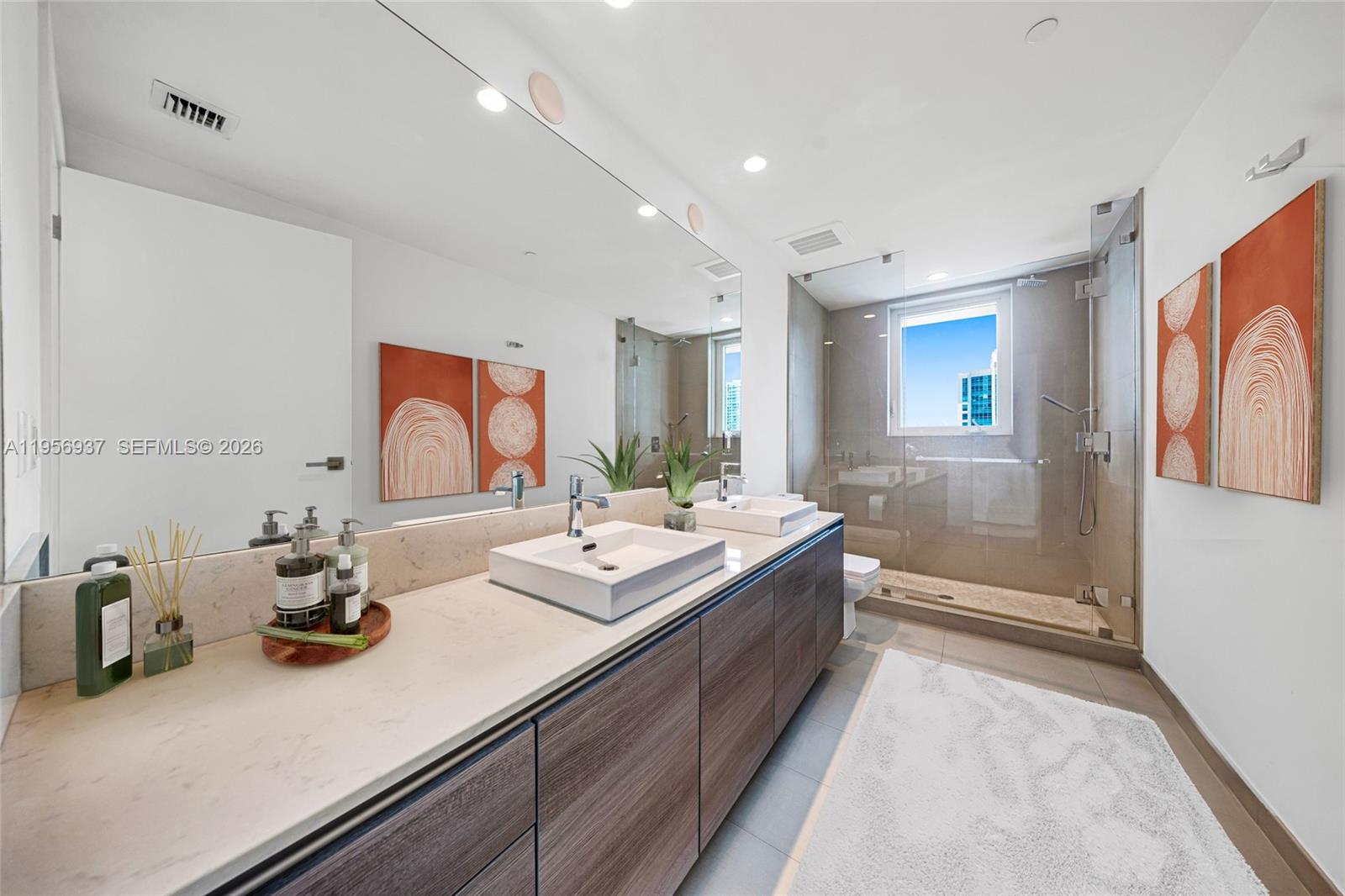 1080 Brickell Ave # 2708