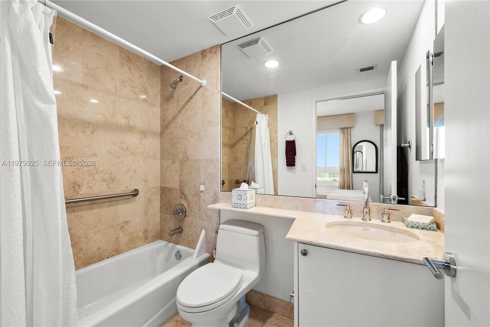 781 Crandon Blvd # 804