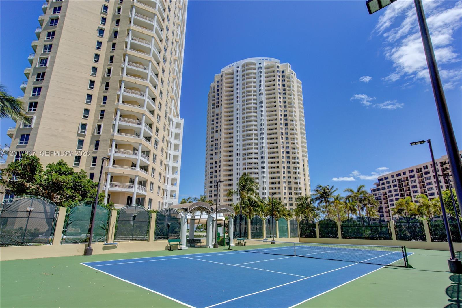 888 Brickell Key Dr # 1207