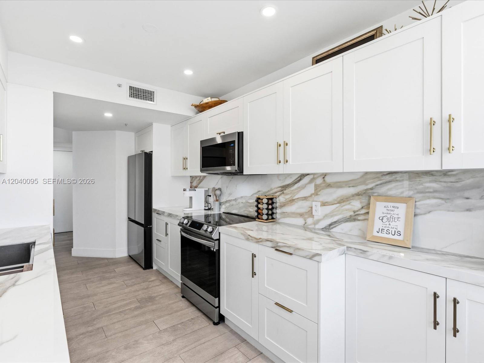 701 Brickell Key Blvd # 1903