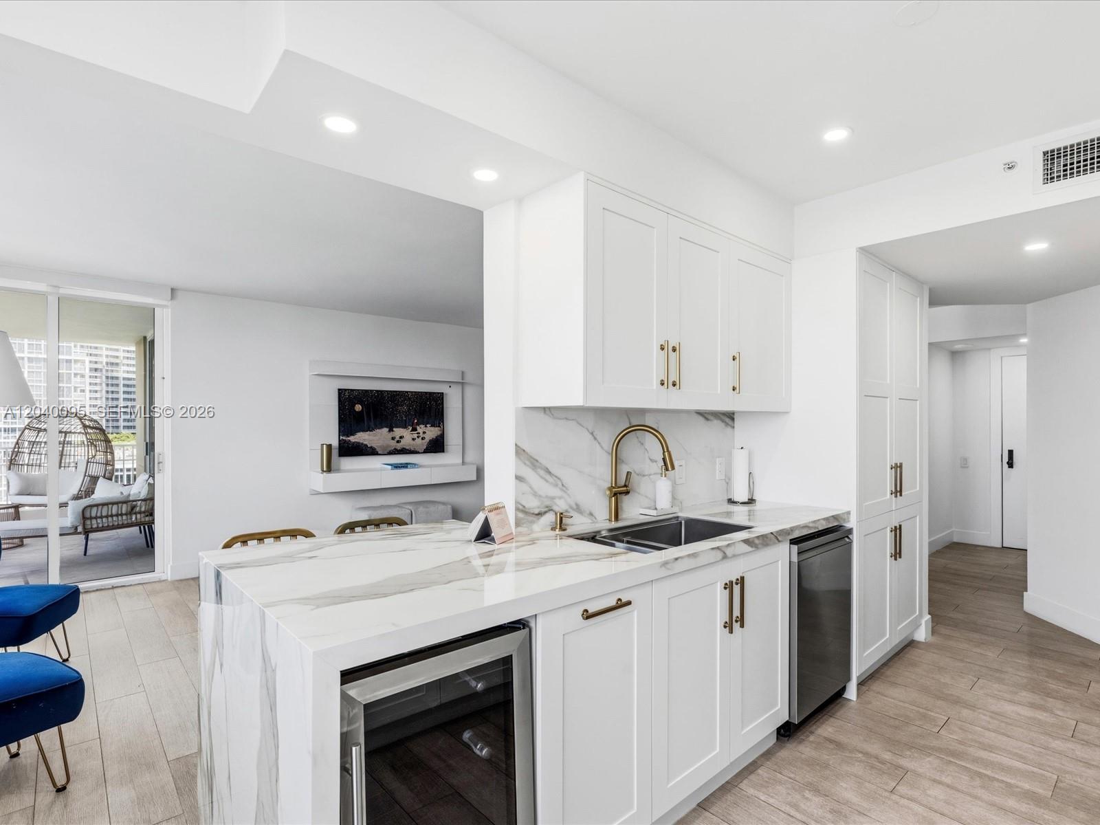 701 Brickell Key Blvd # 1903