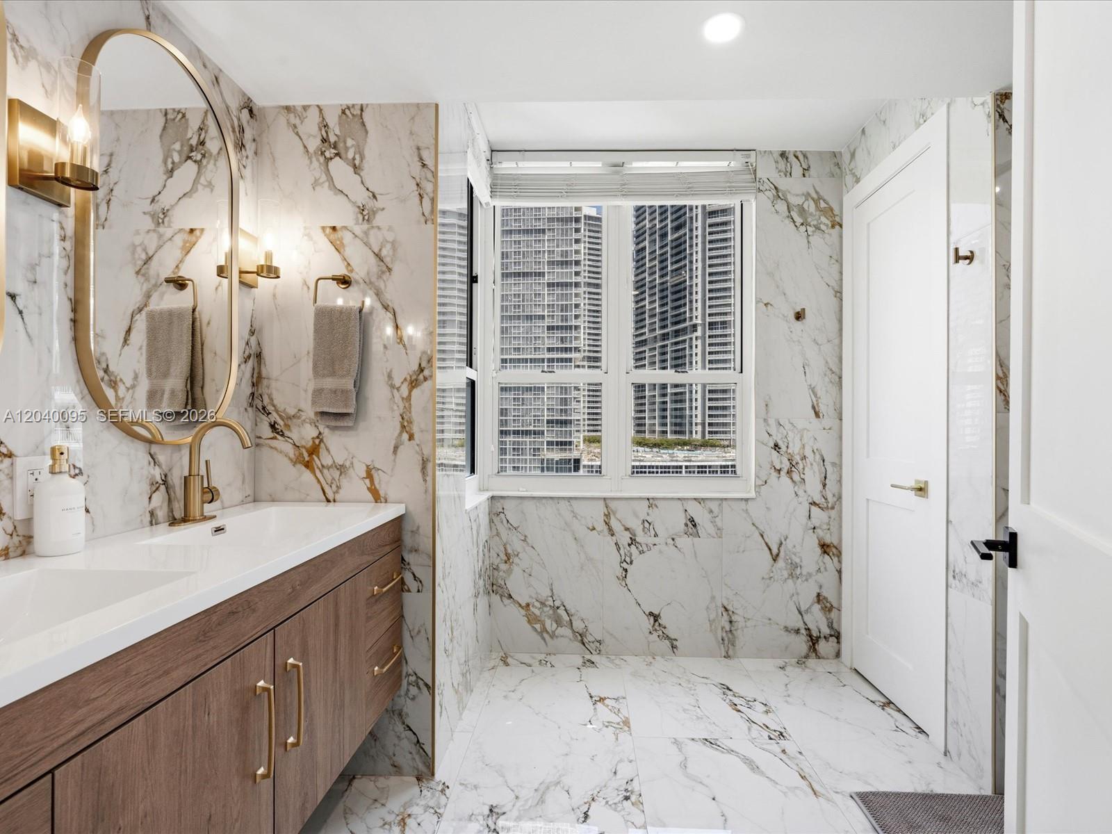 701 Brickell Key Blvd # 1903