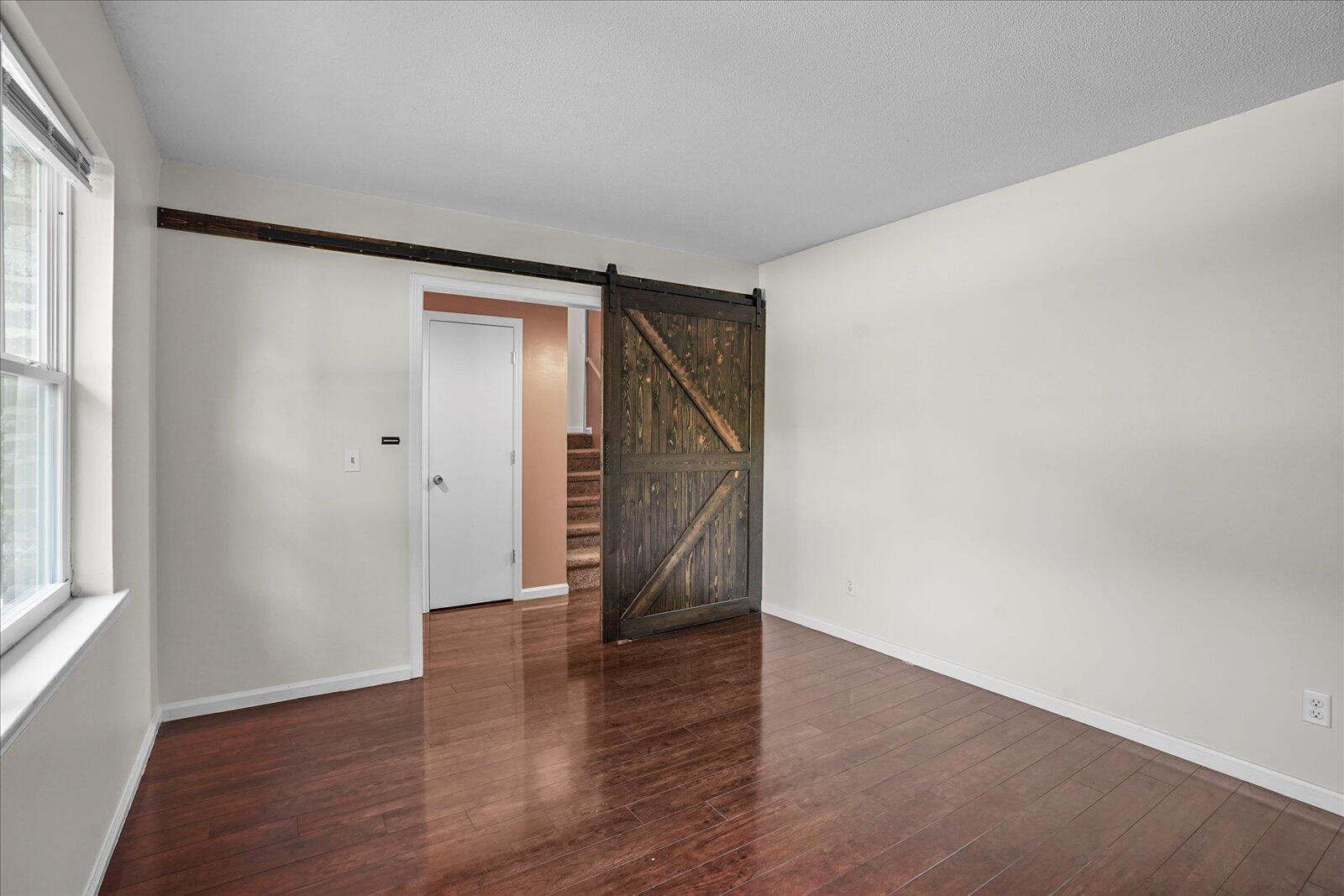 4026 E Freedom Circle