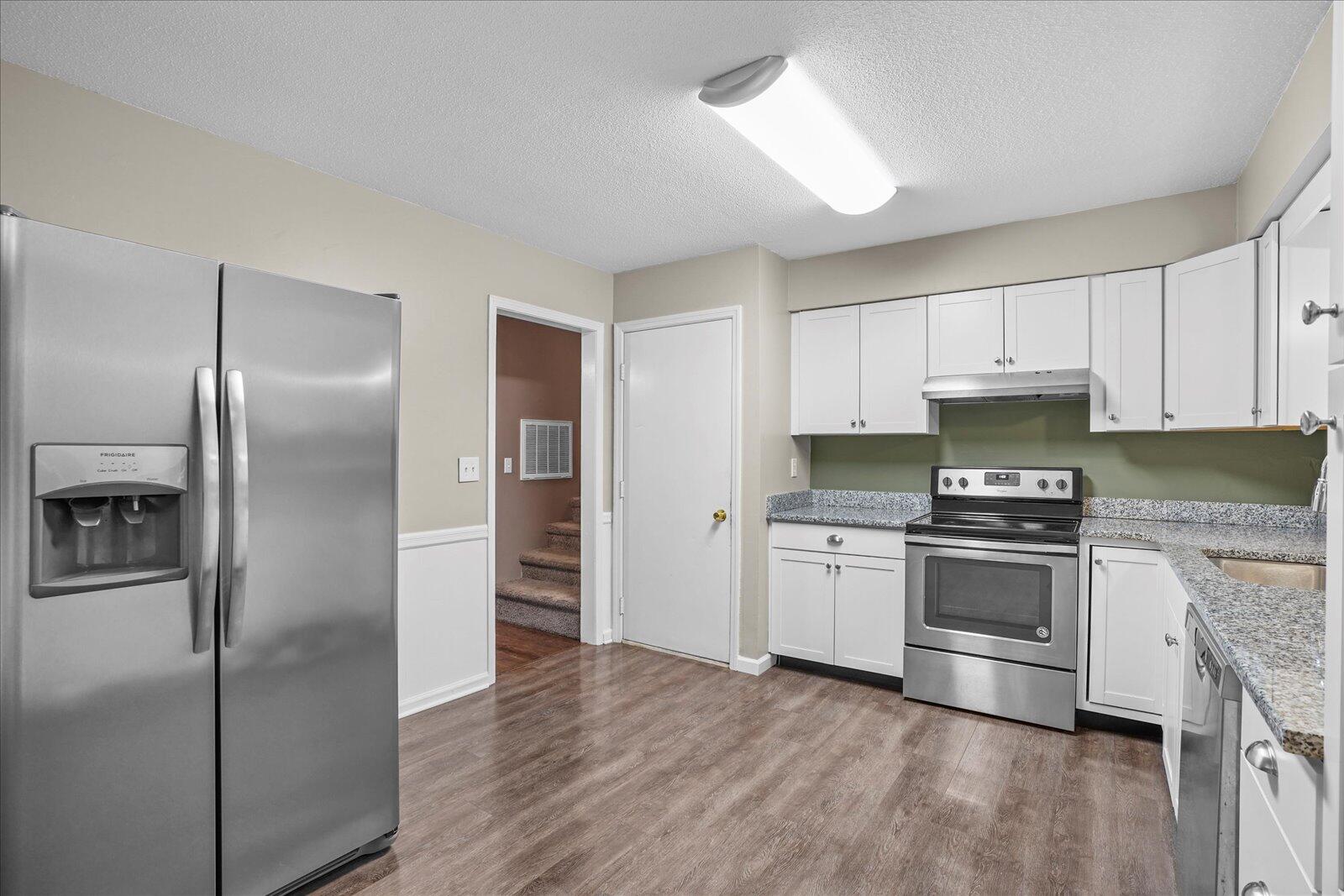 4026 E Freedom Circle