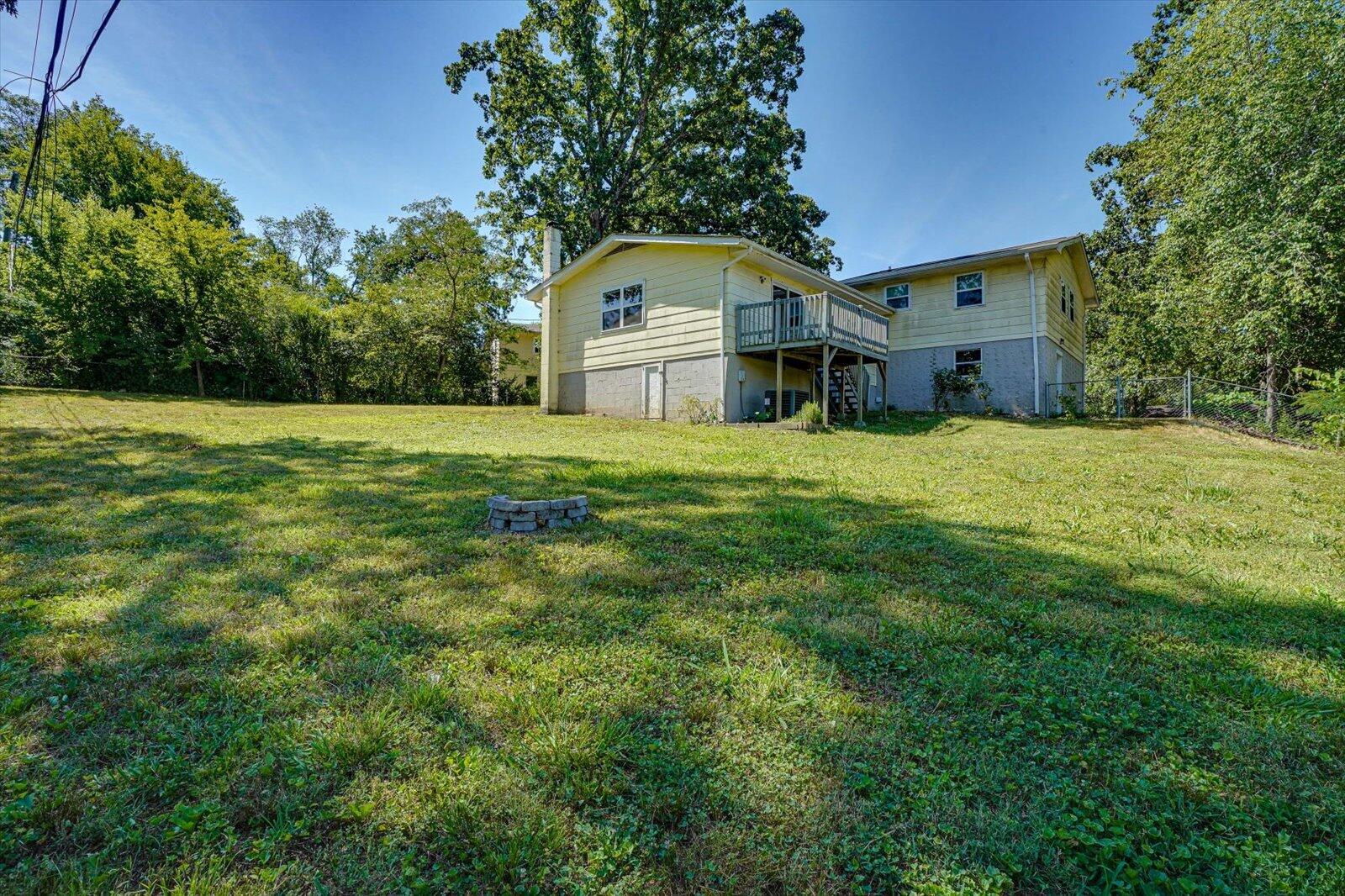 4026 E Freedom Circle