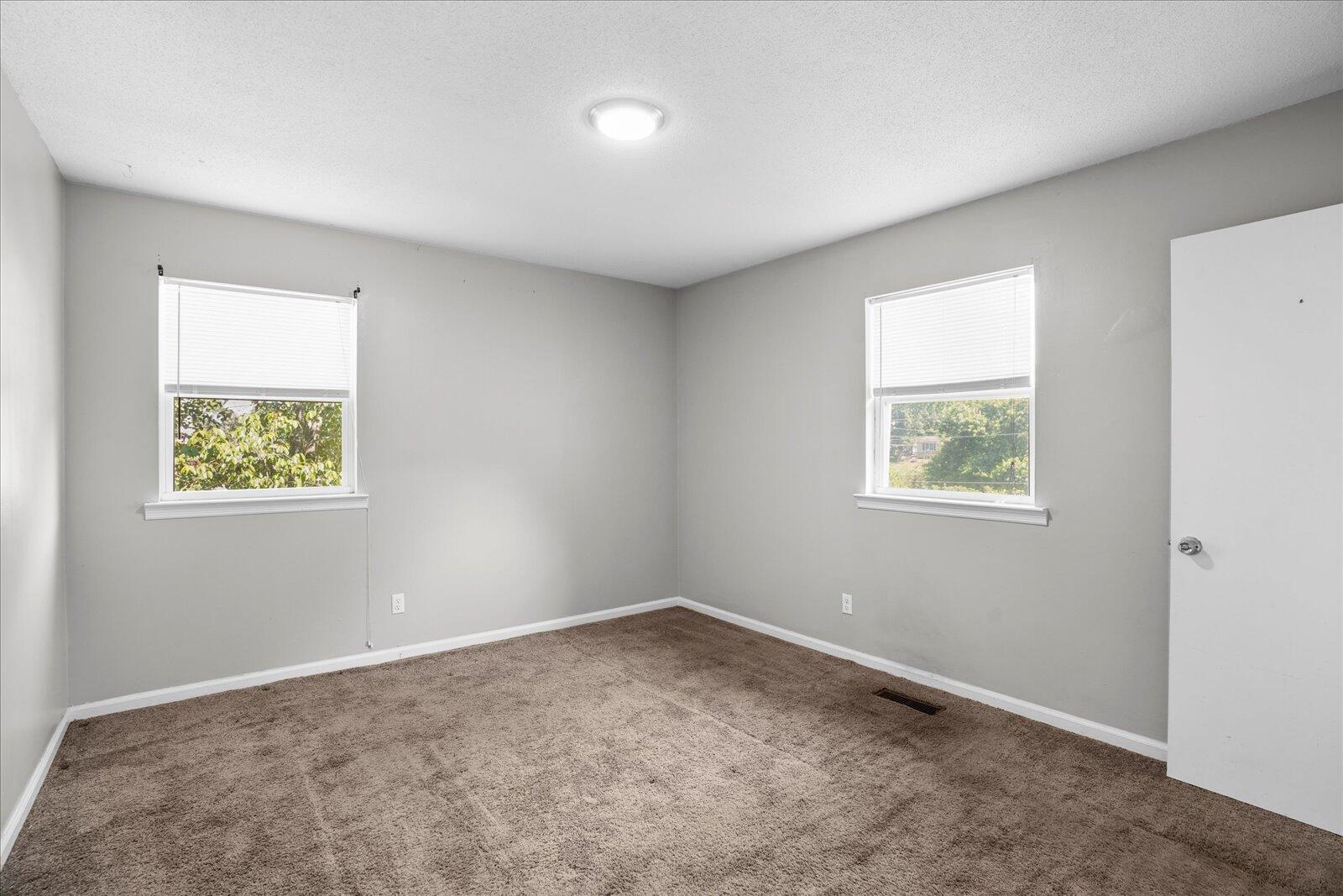 4026 E Freedom Circle