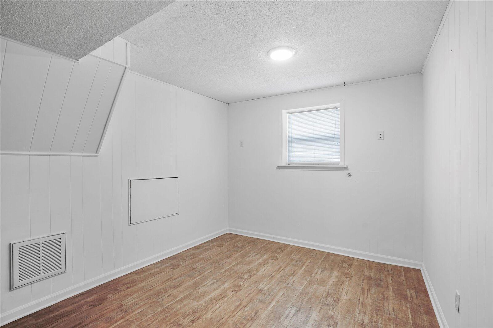 4026 E Freedom Circle