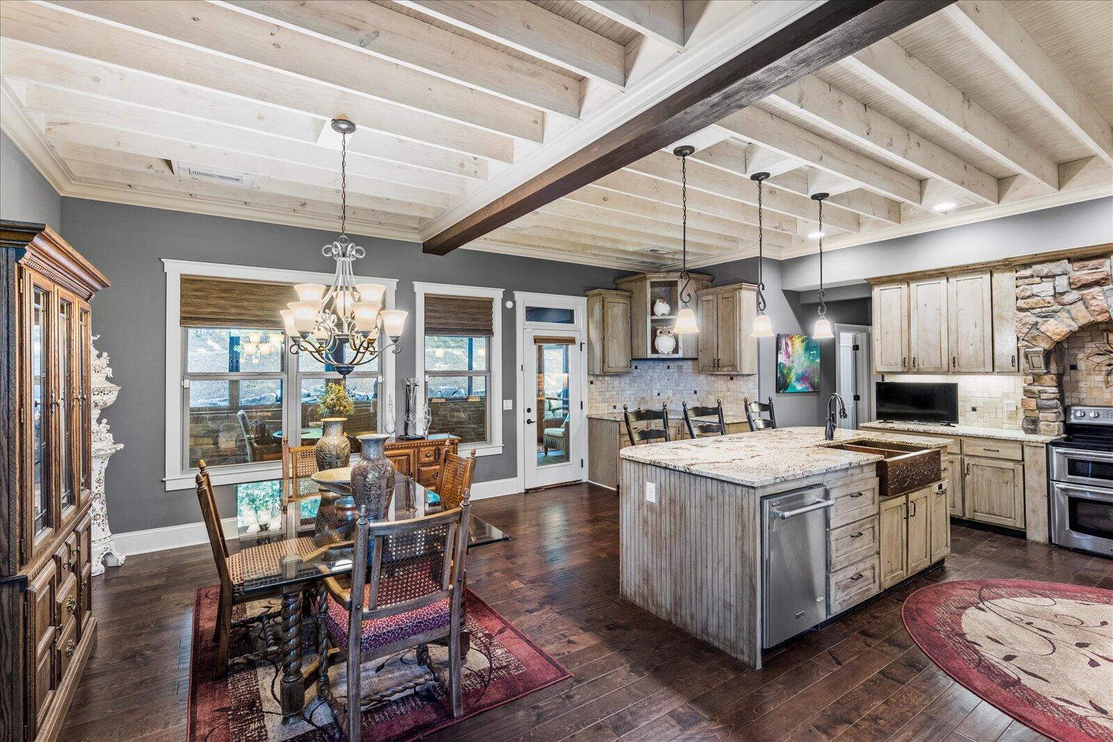 9612 Caseview Drive