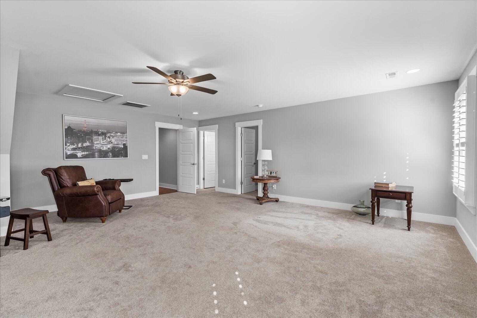 5925 Eaglemont Drive