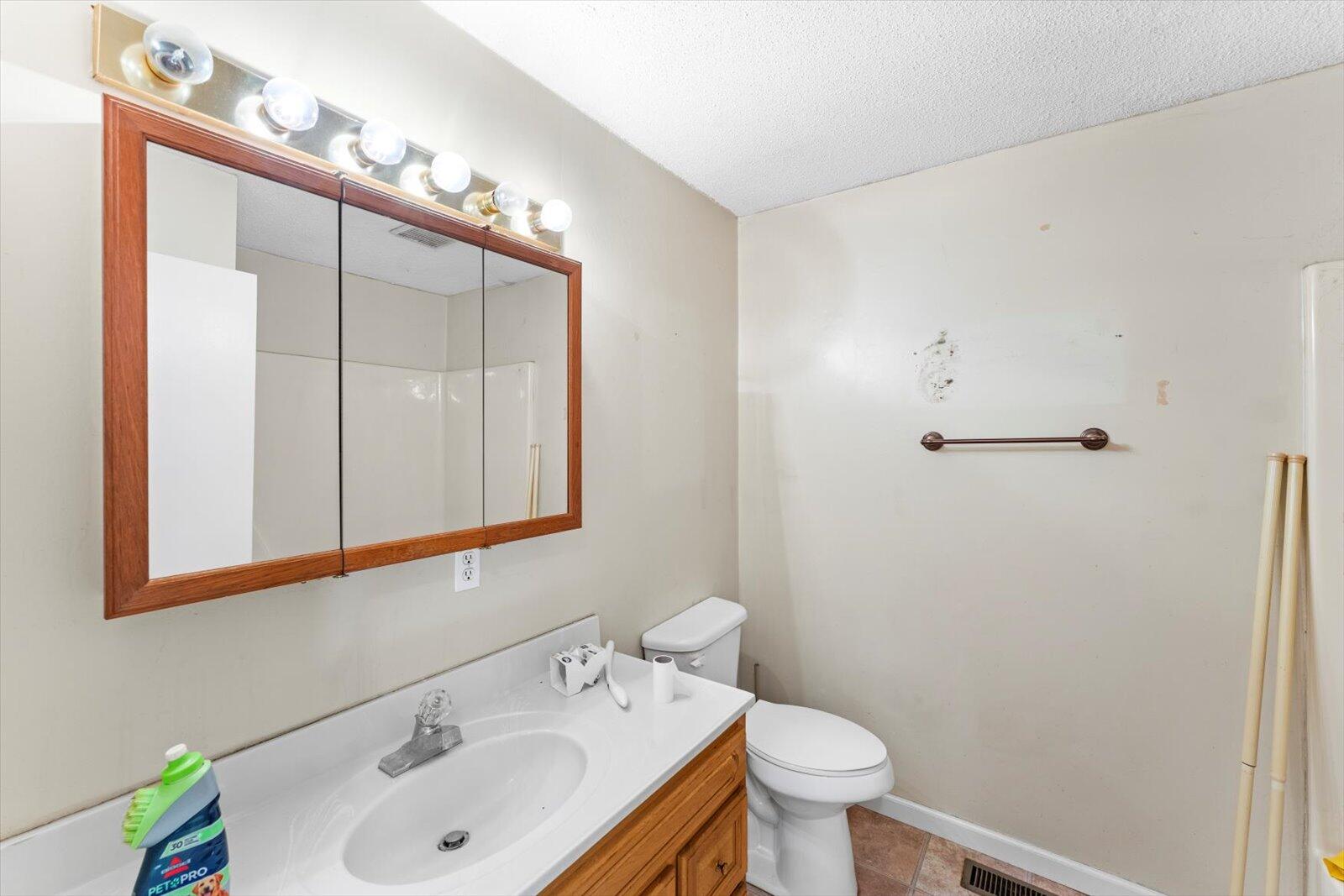 204 Mountain View Circle