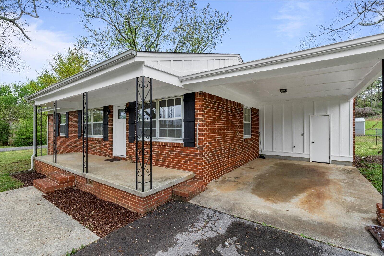 890 Shellmound Road
