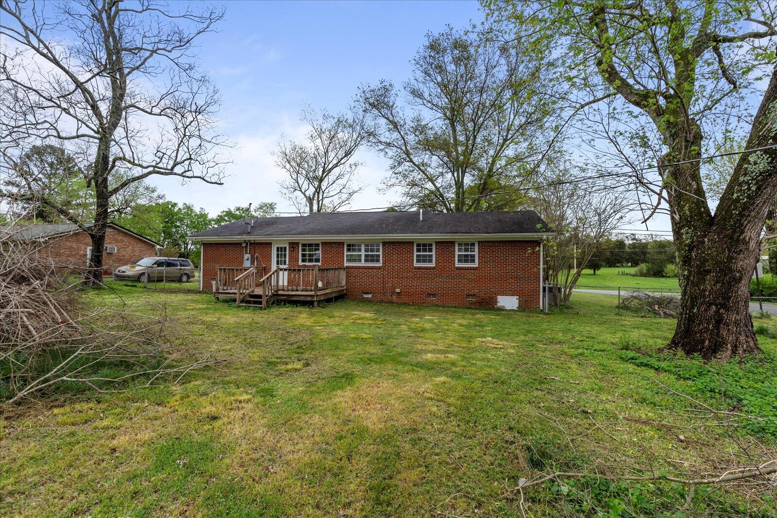 890 Shellmound Road