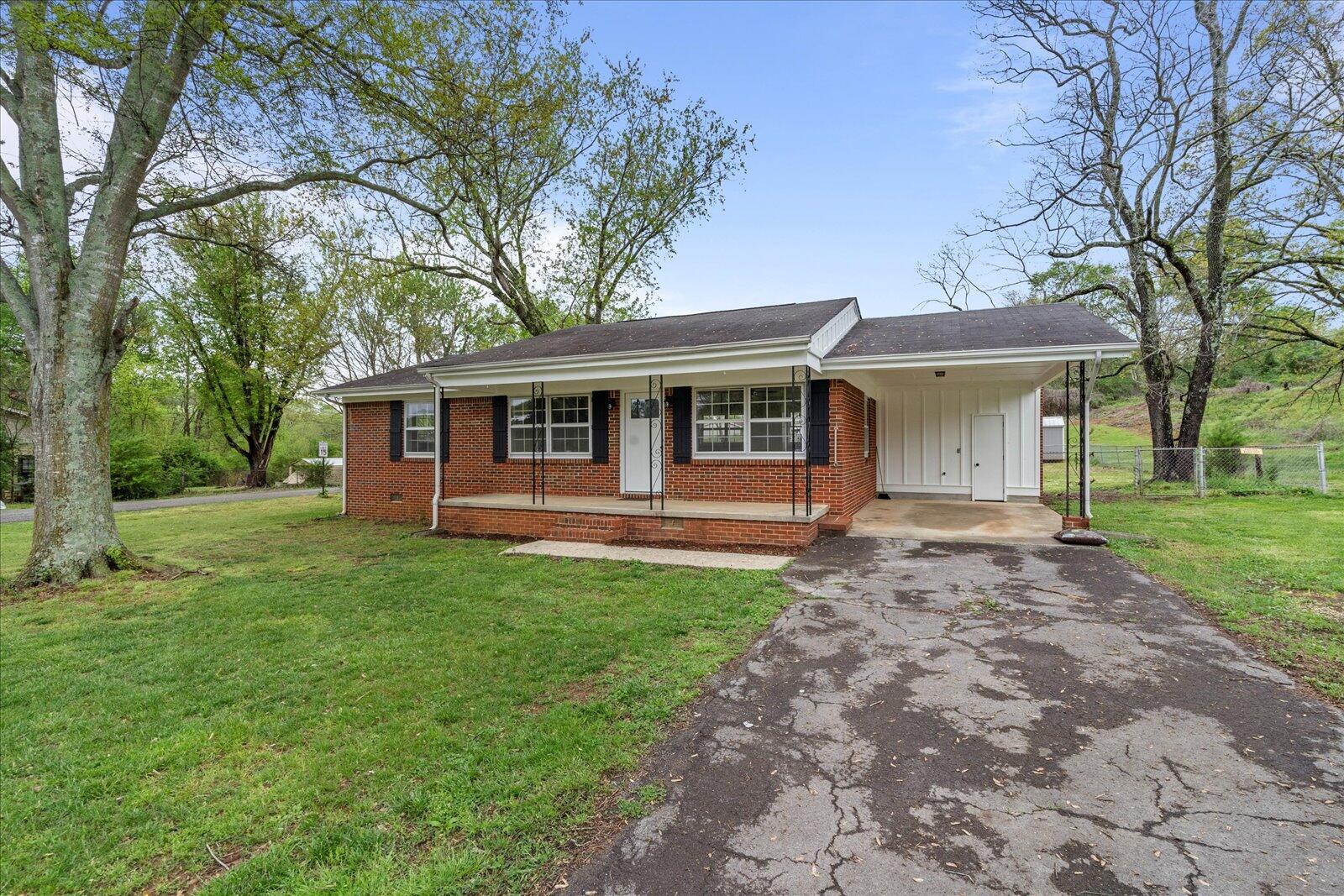 890 Shellmound Road