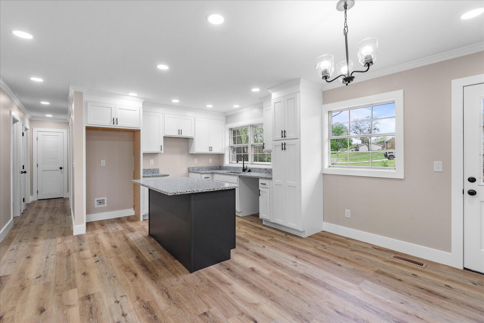 890 Shellmound Road