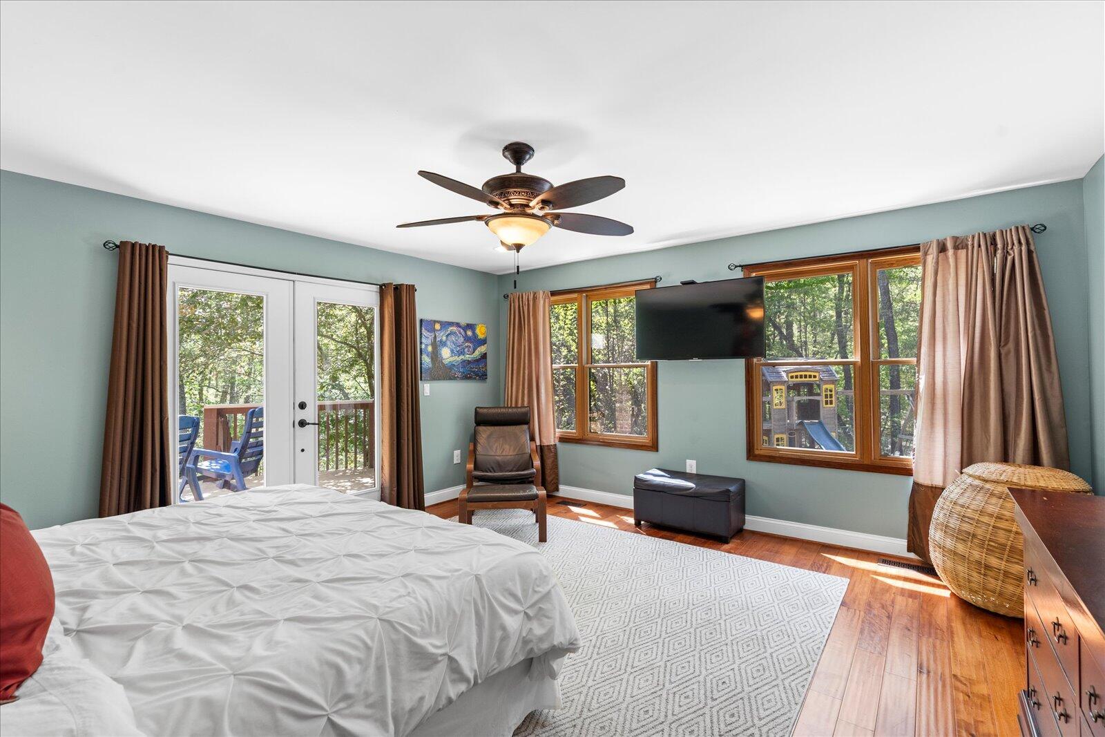 557 Green Forest Road