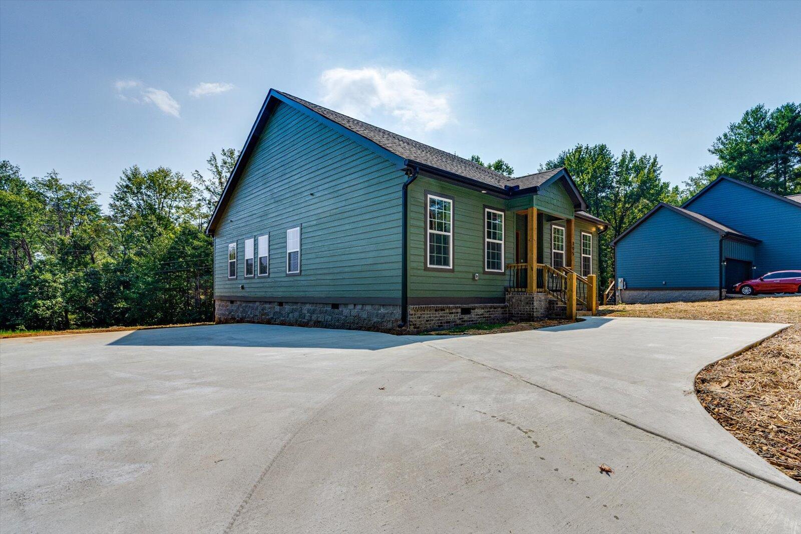 305 Brown Road