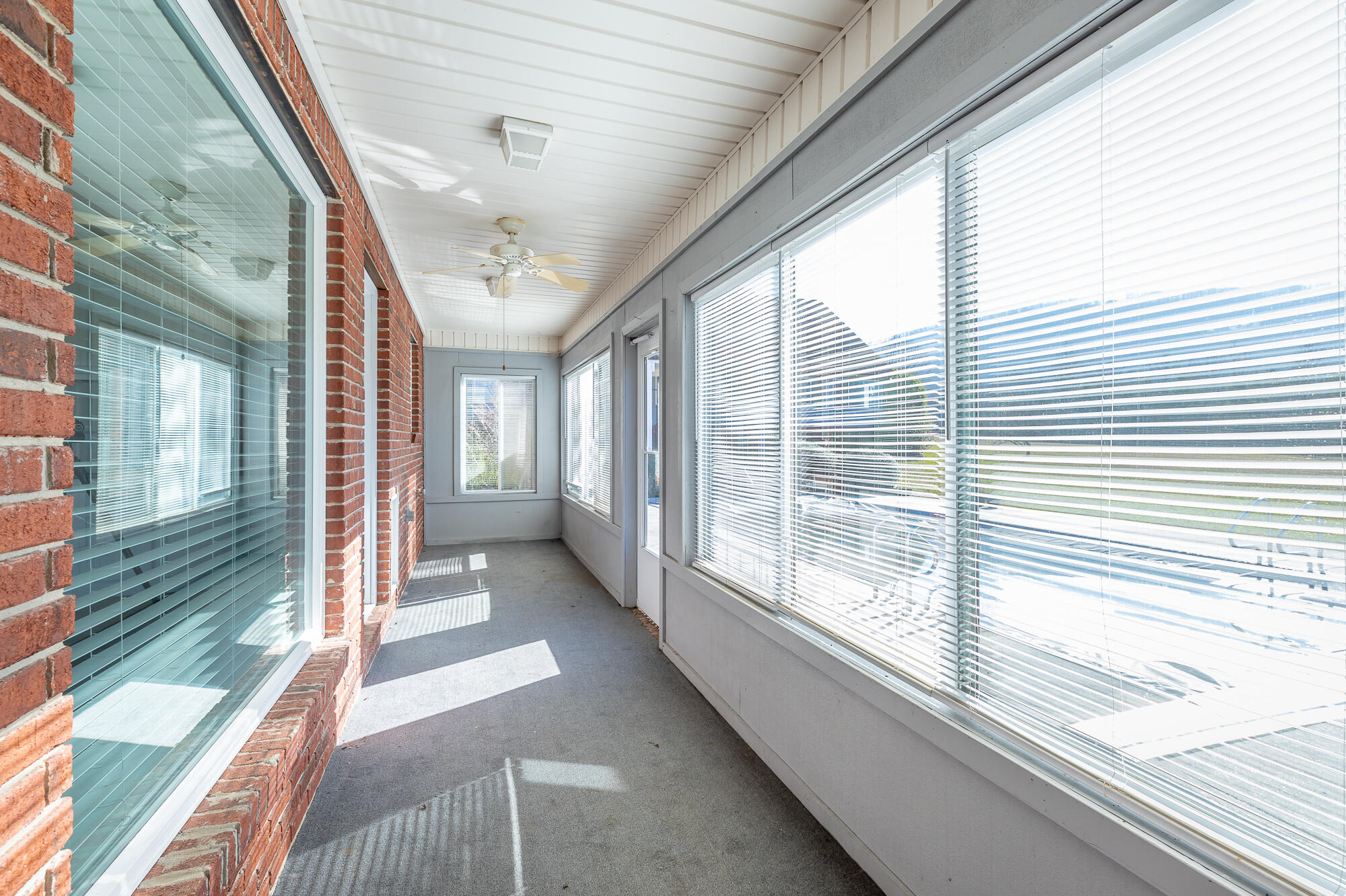 8121 Highway 156