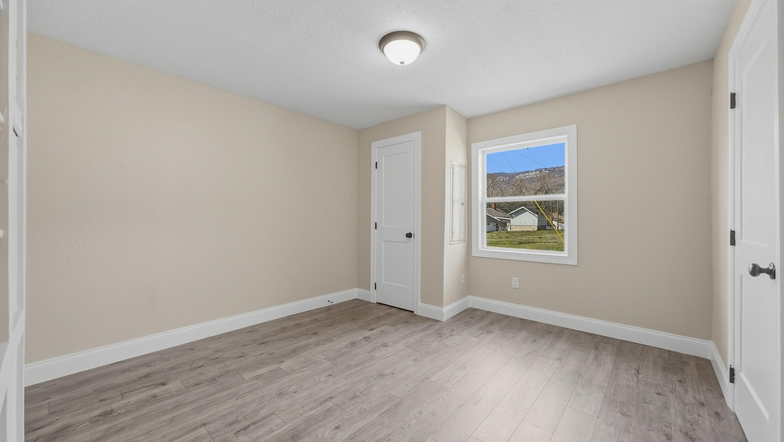 171 S Chestnut Street