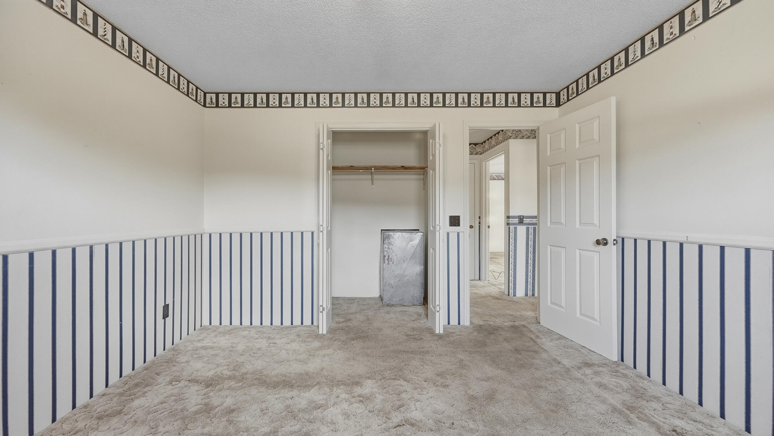 568 S Elm Street