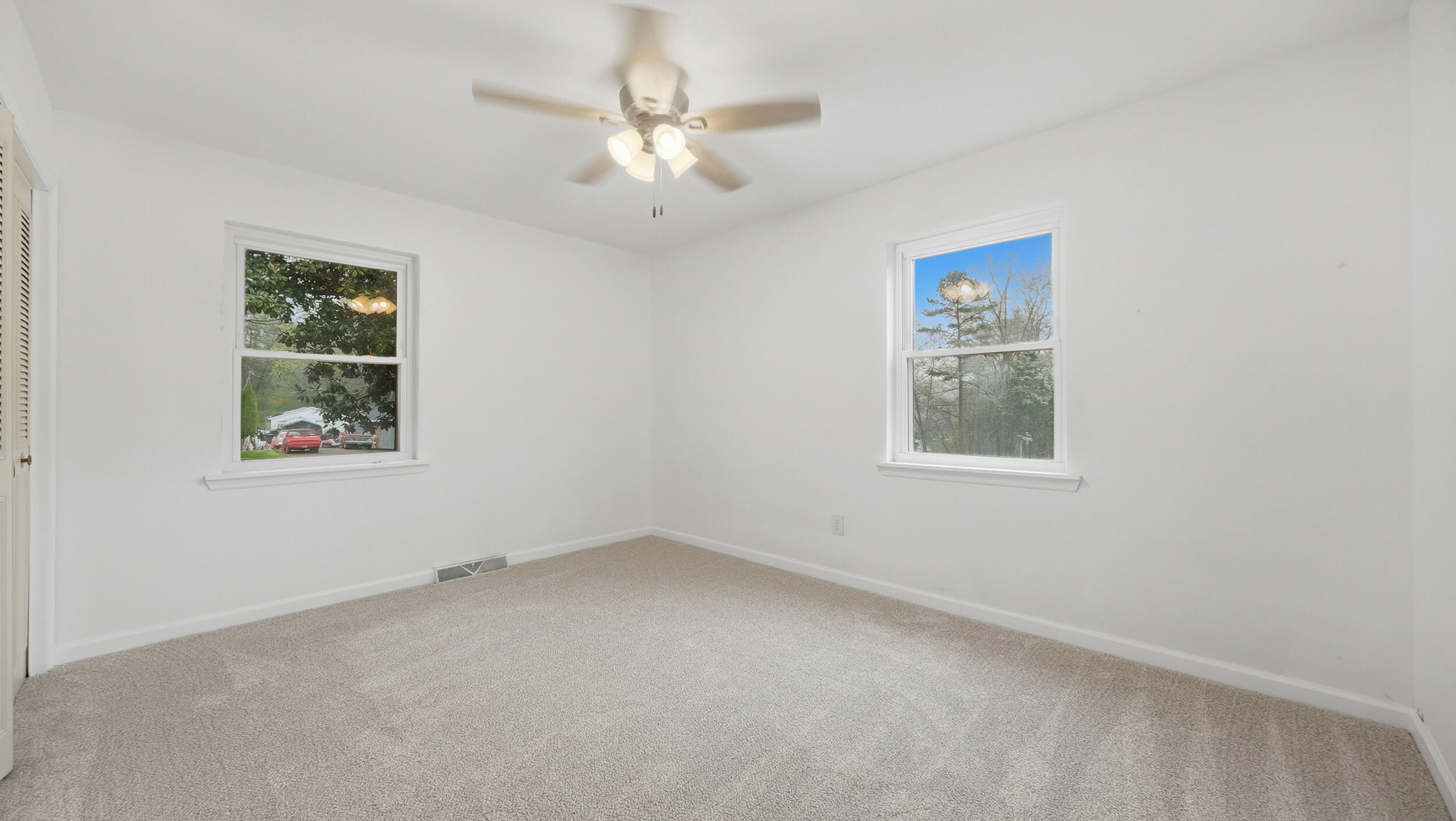 379 Pleasant View Circle