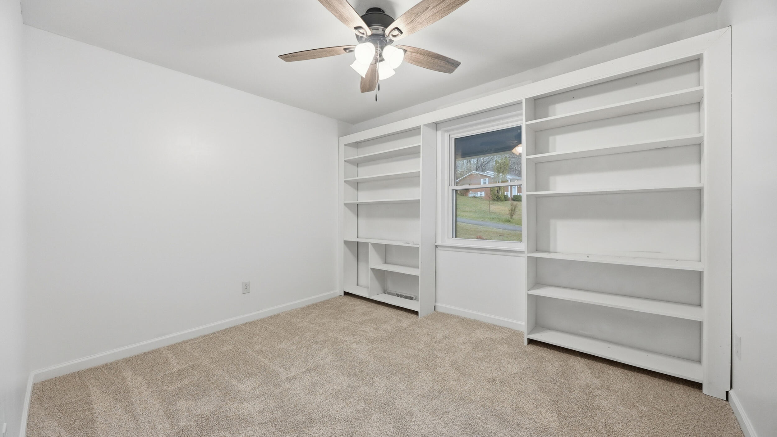 379 Pleasant View Circle