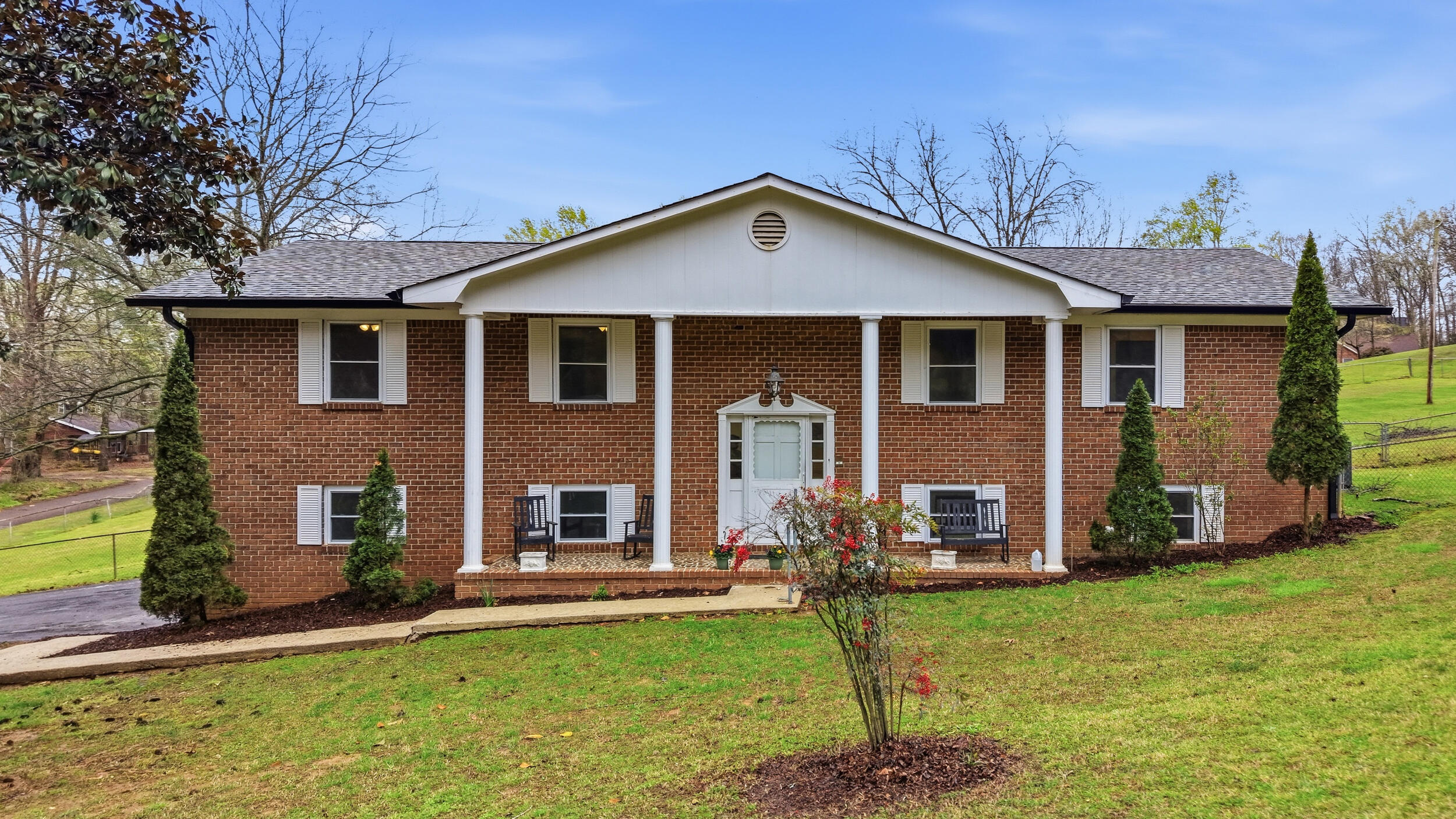 379 Pleasant View Circle