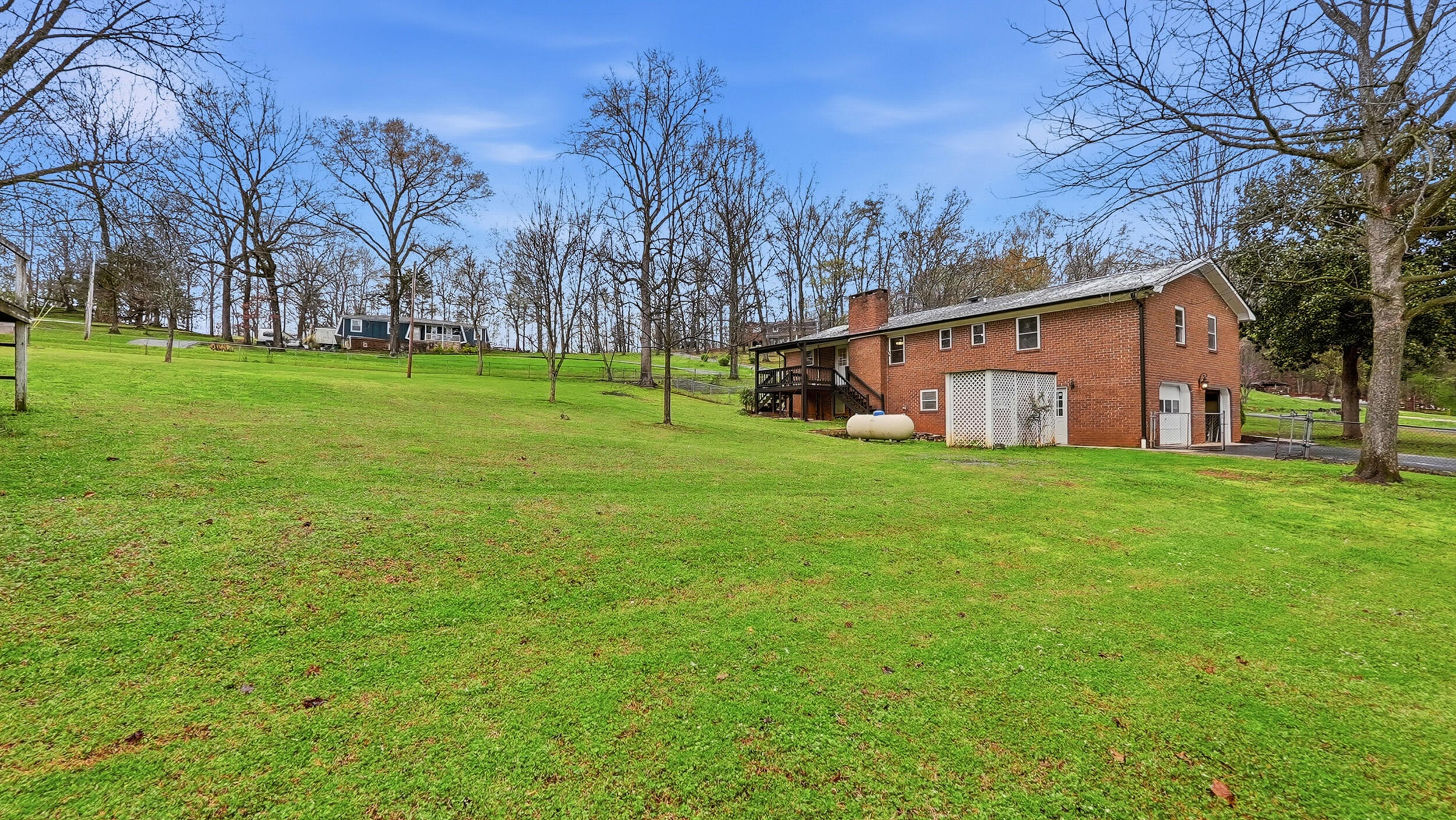 379 Pleasant View Circle
