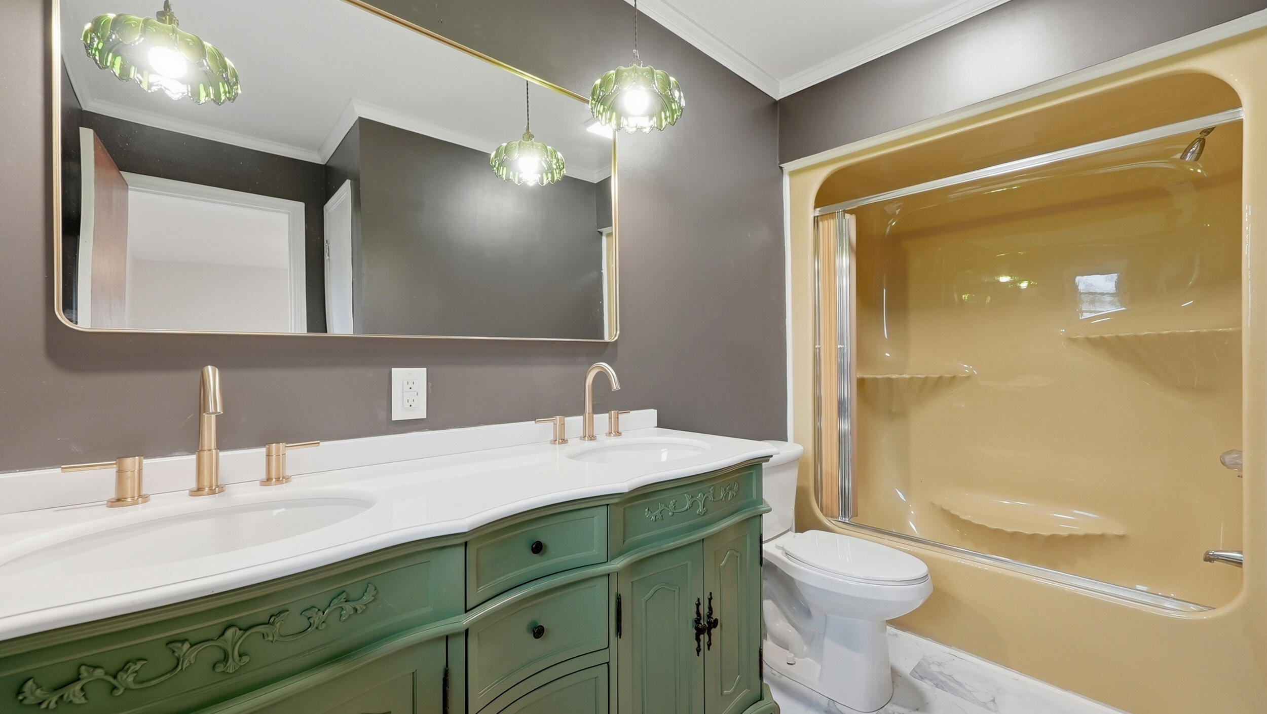 379 Pleasant View Circle