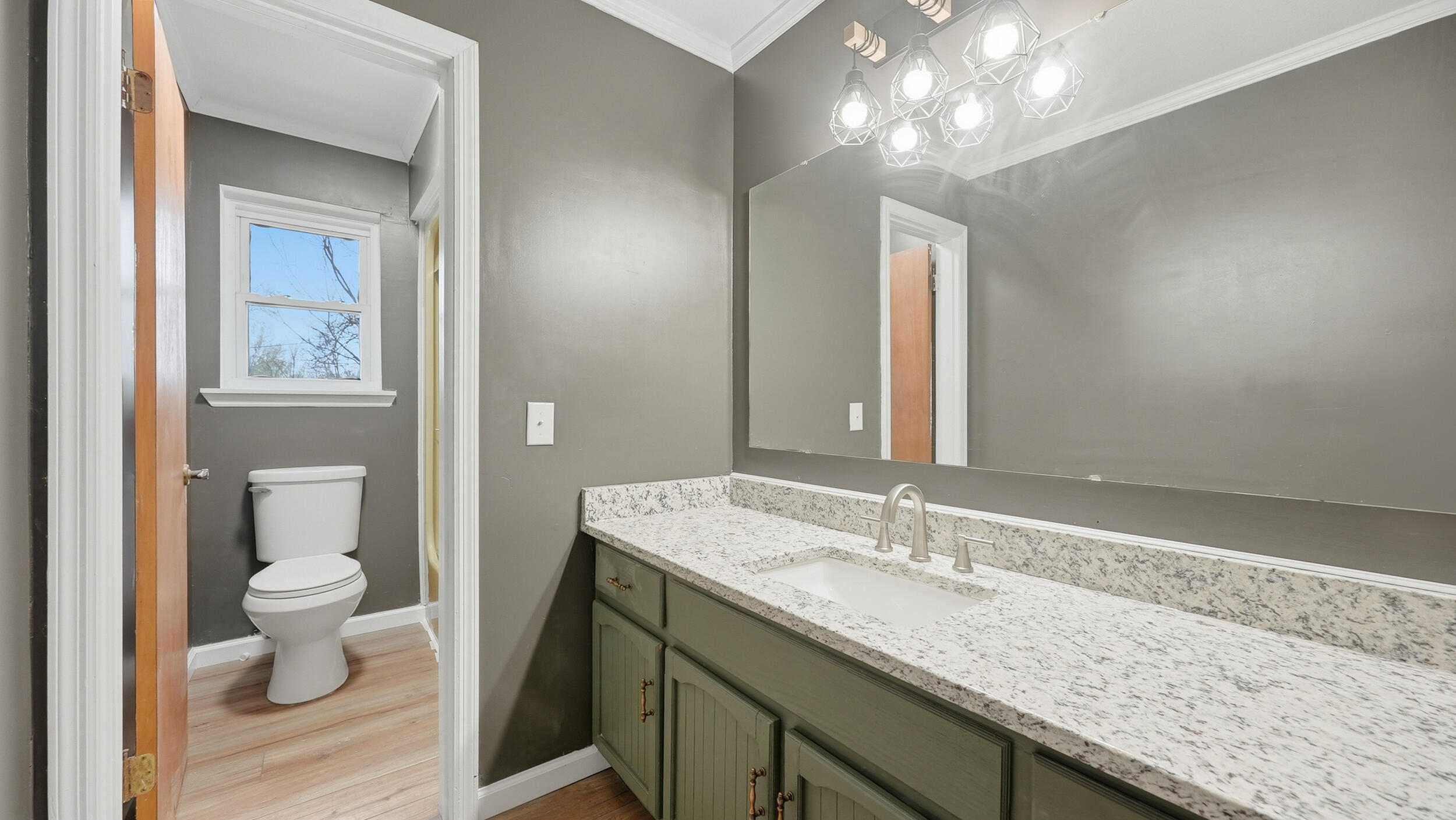 379 Pleasant View Circle