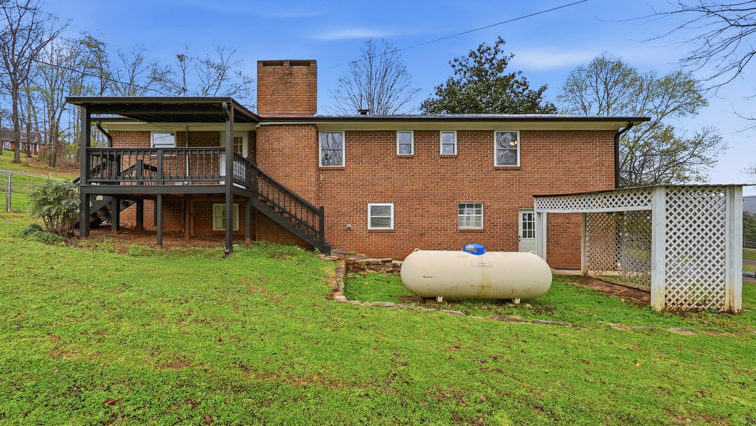 379 Pleasant View Circle