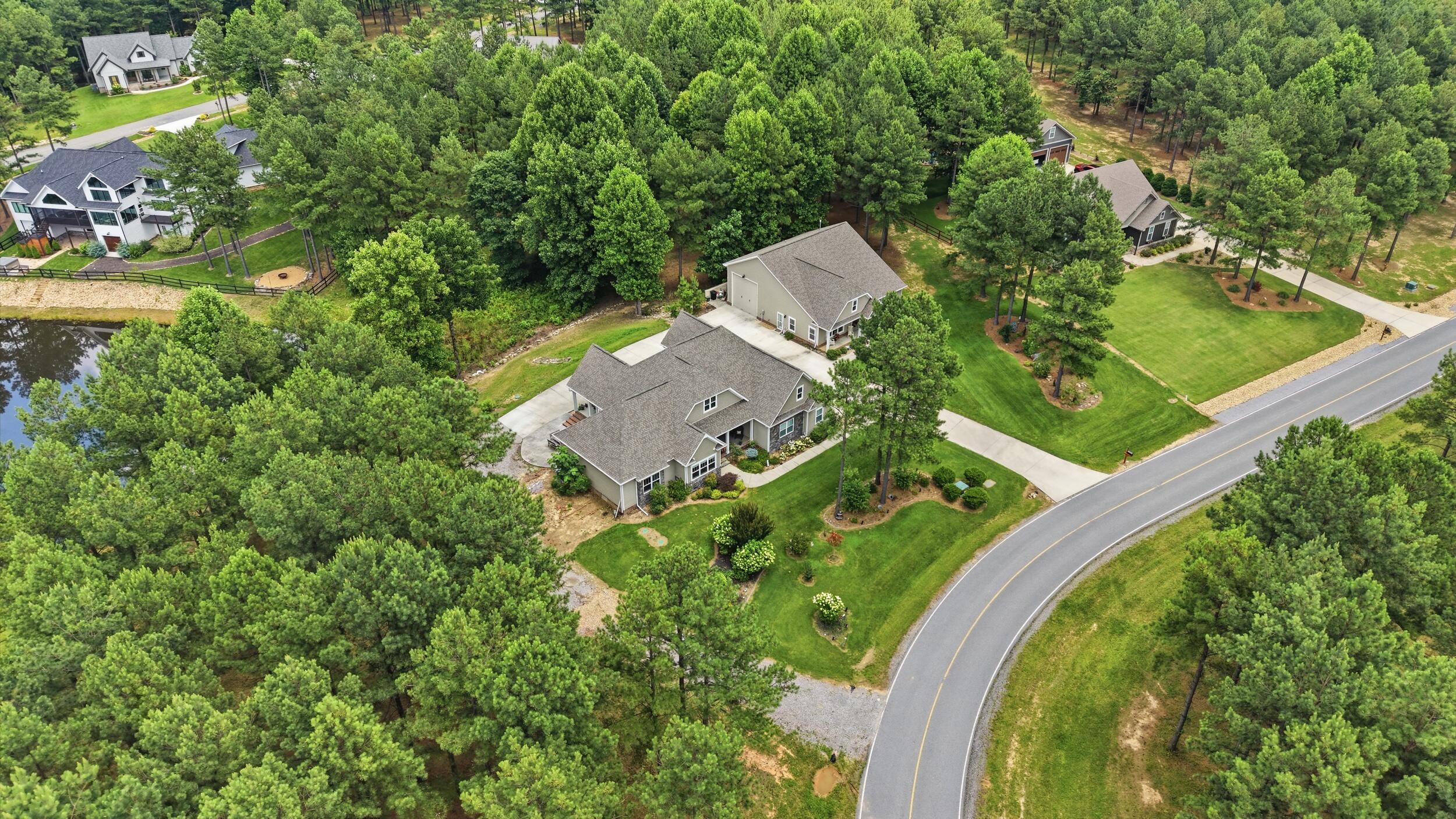 975 Cumberland Circle
