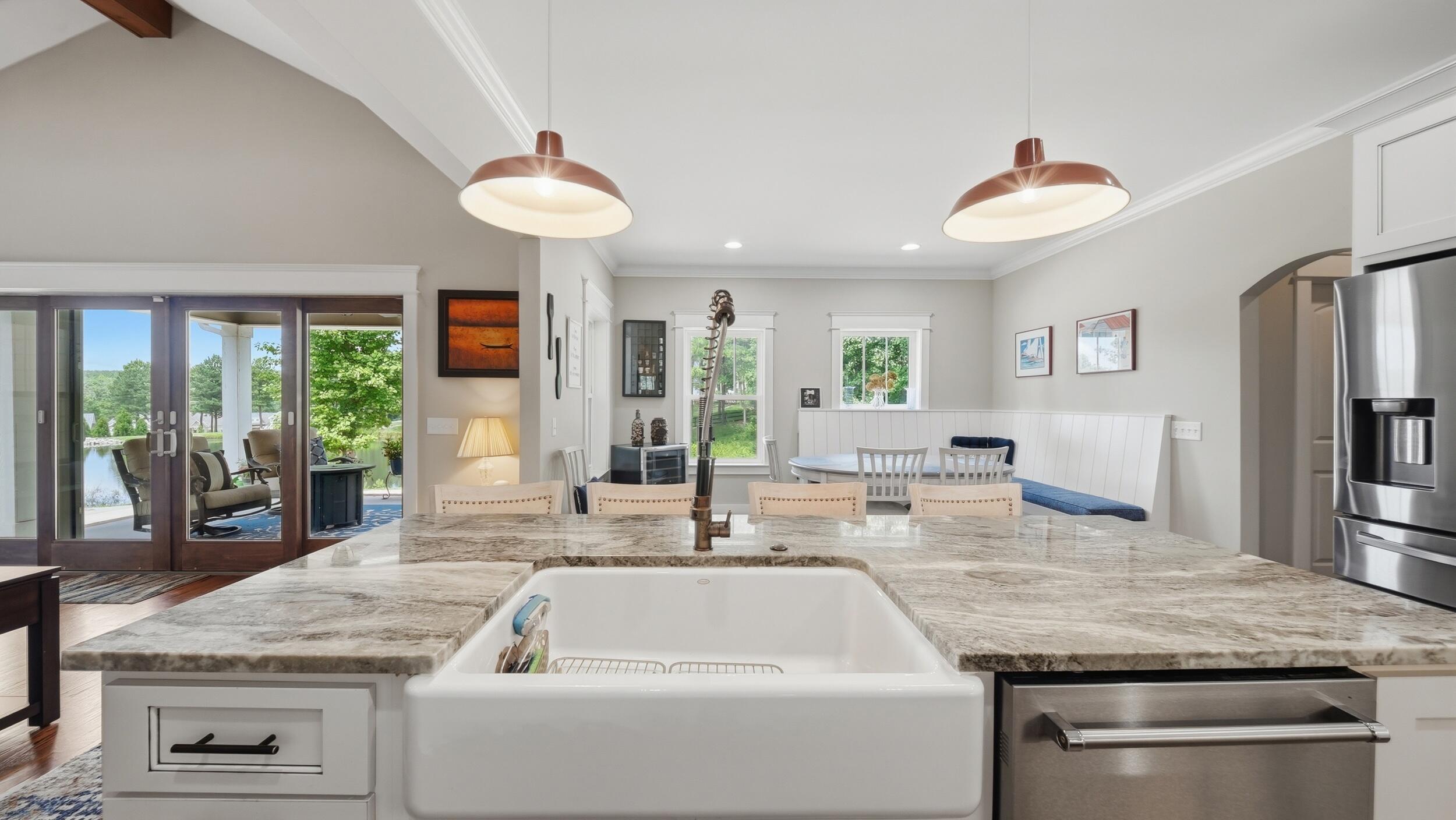 975 Cumberland Circle