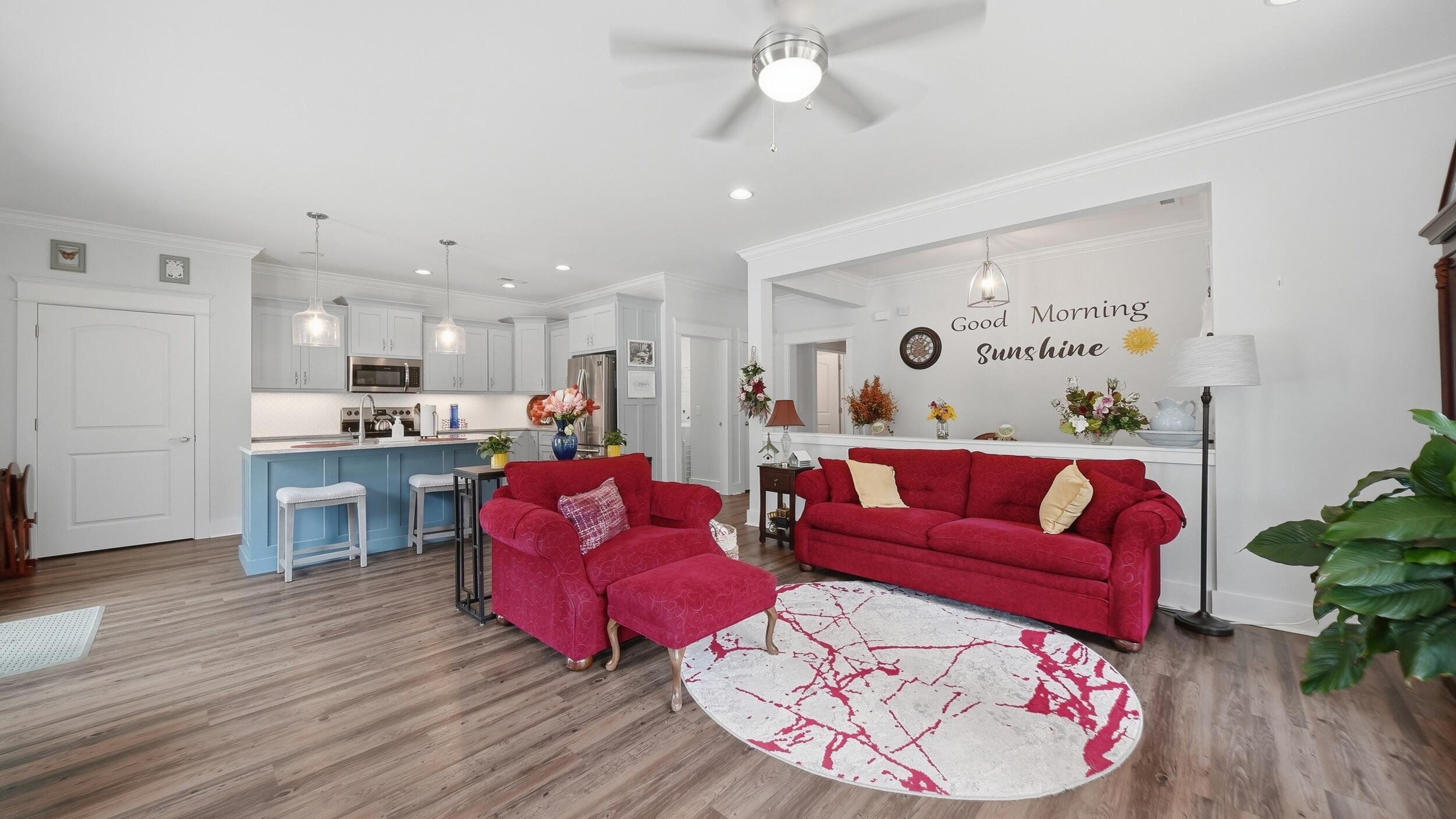 975 Cumberland Circle