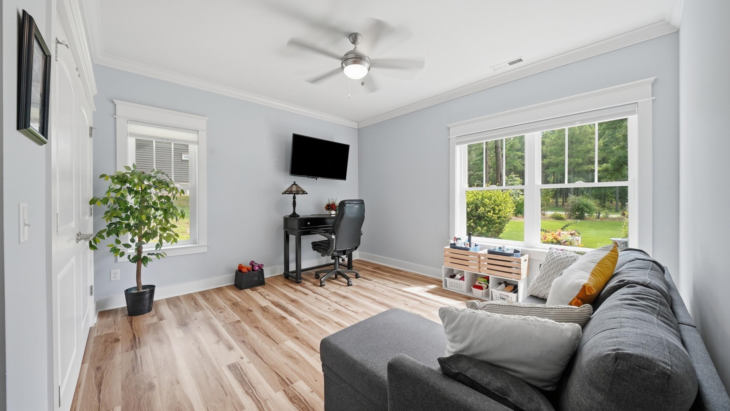 975 Cumberland Circle