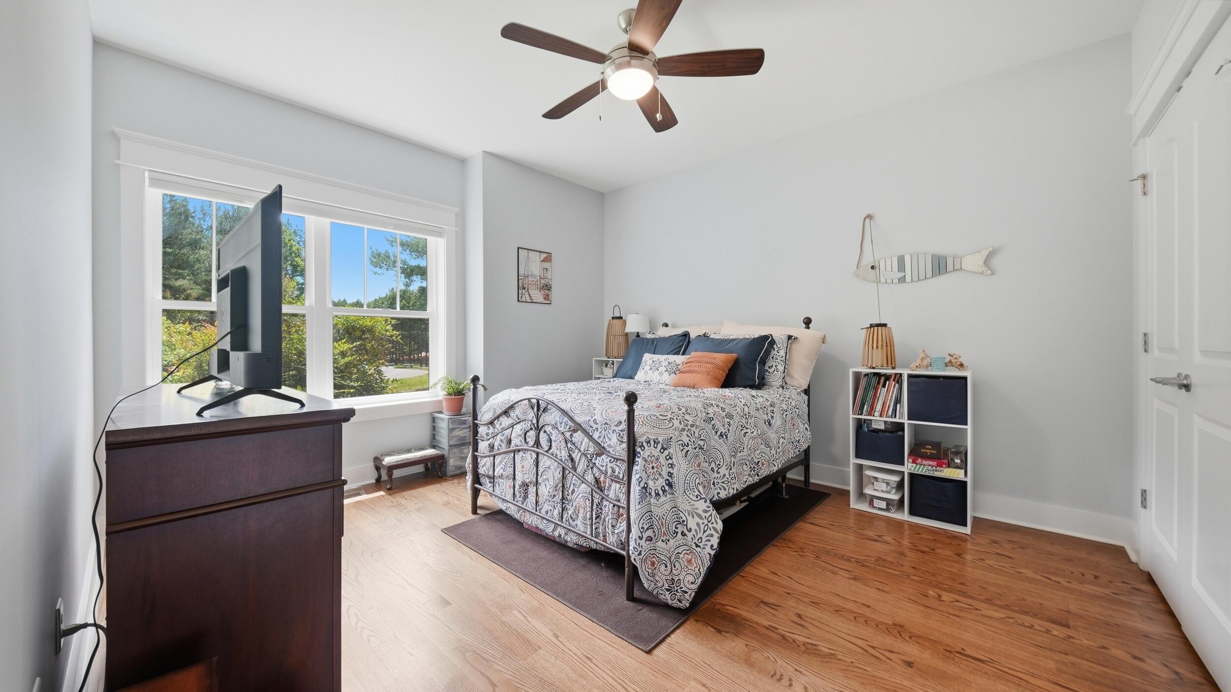 975 Cumberland Circle