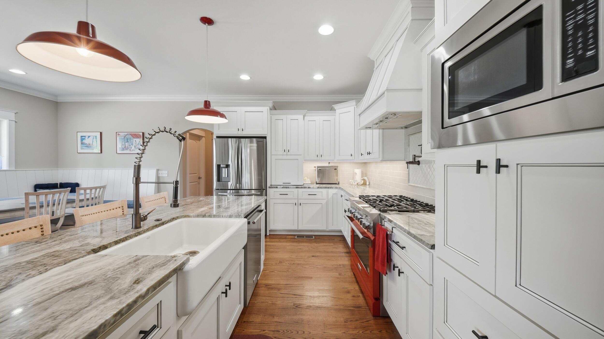975 Cumberland Circle