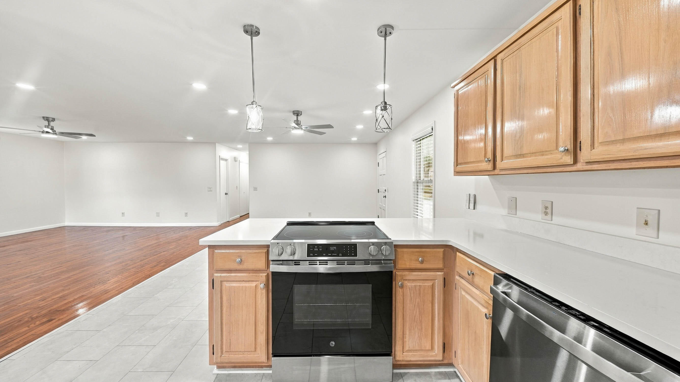 711 2nd Street