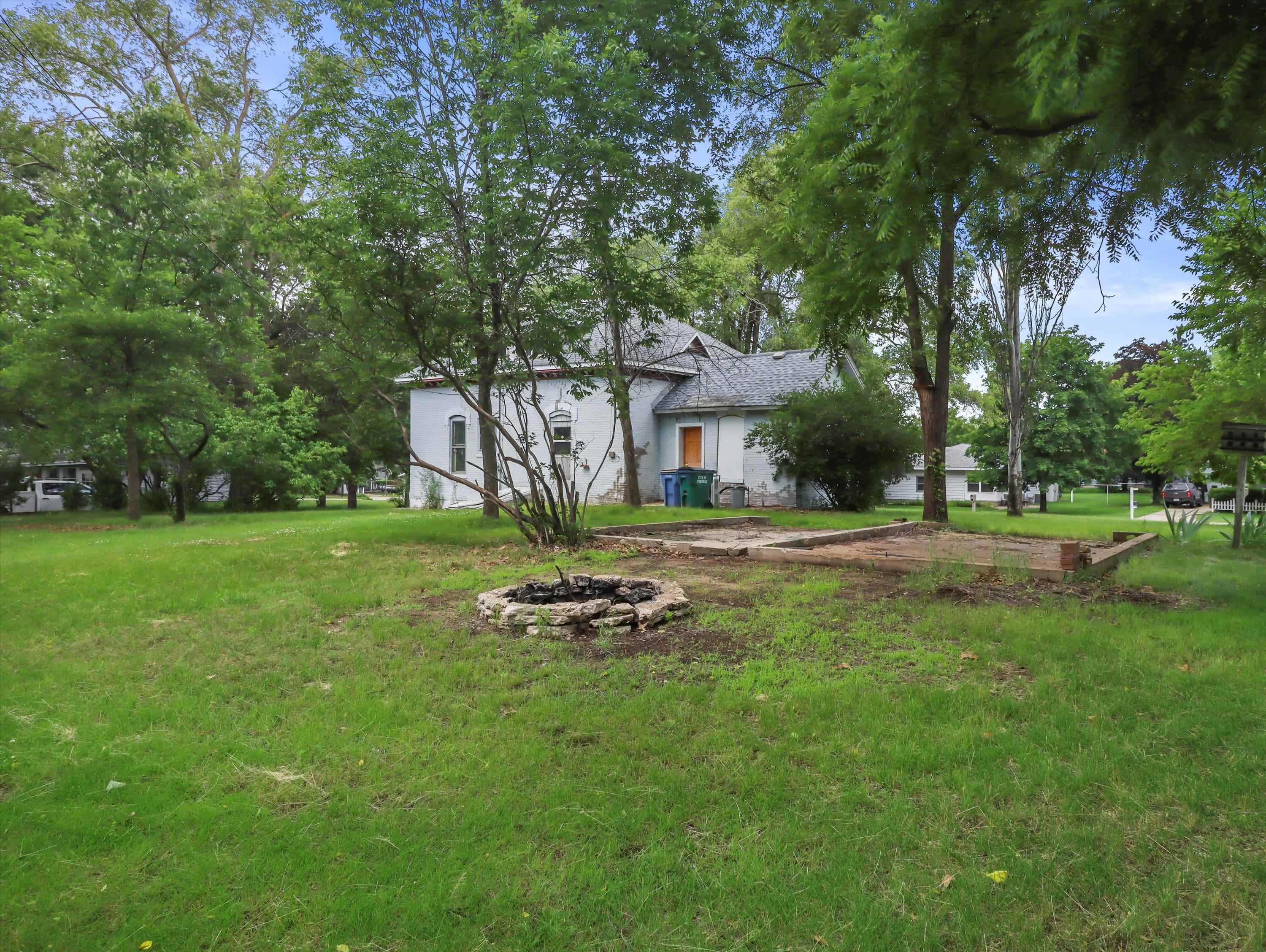 318 W Albert Street