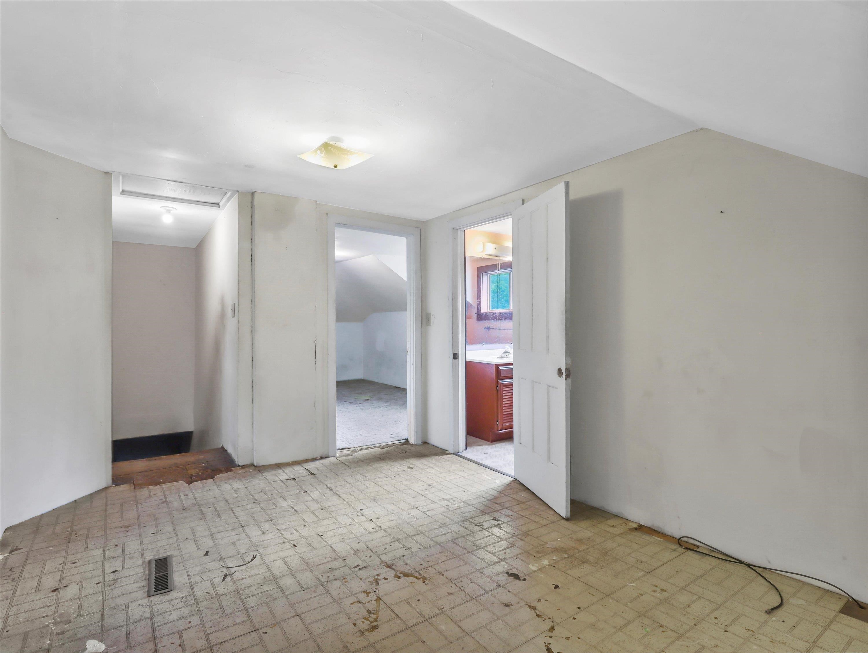 318 W Albert Street