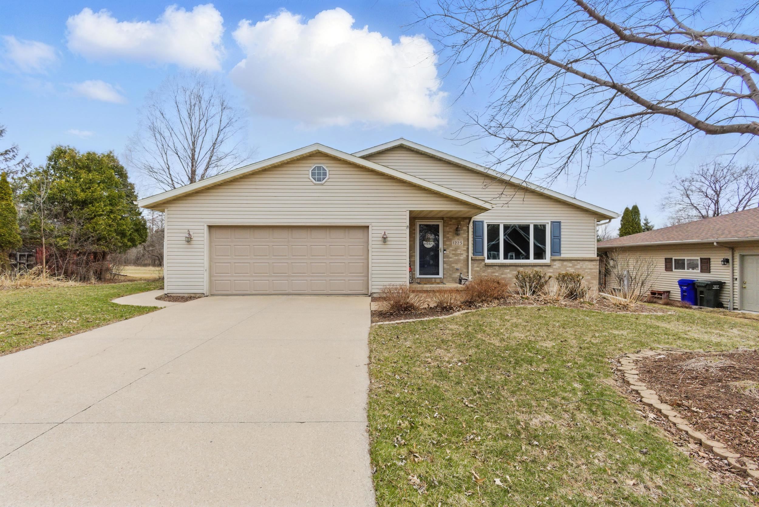 1225 Forestedge Drive