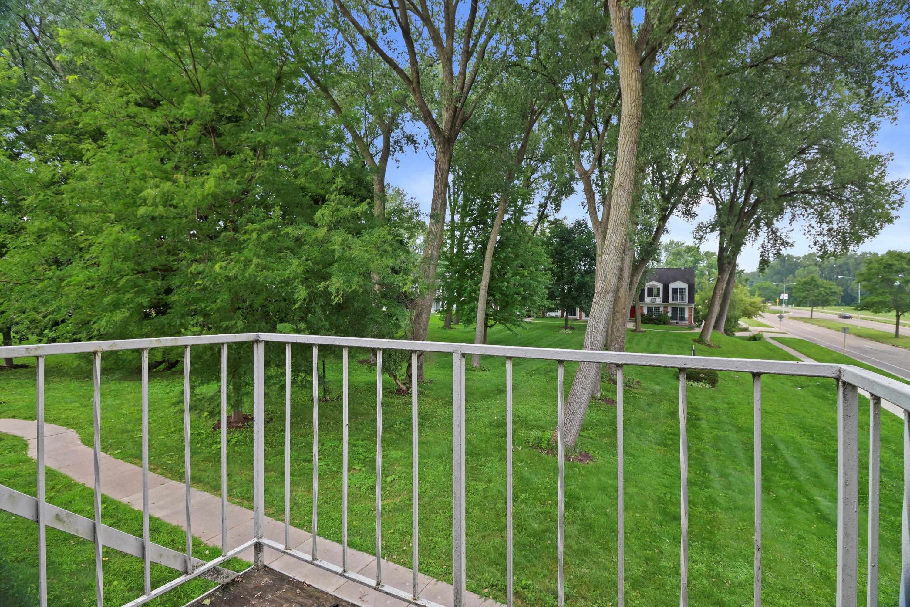 2124 Allen Boulevard 4