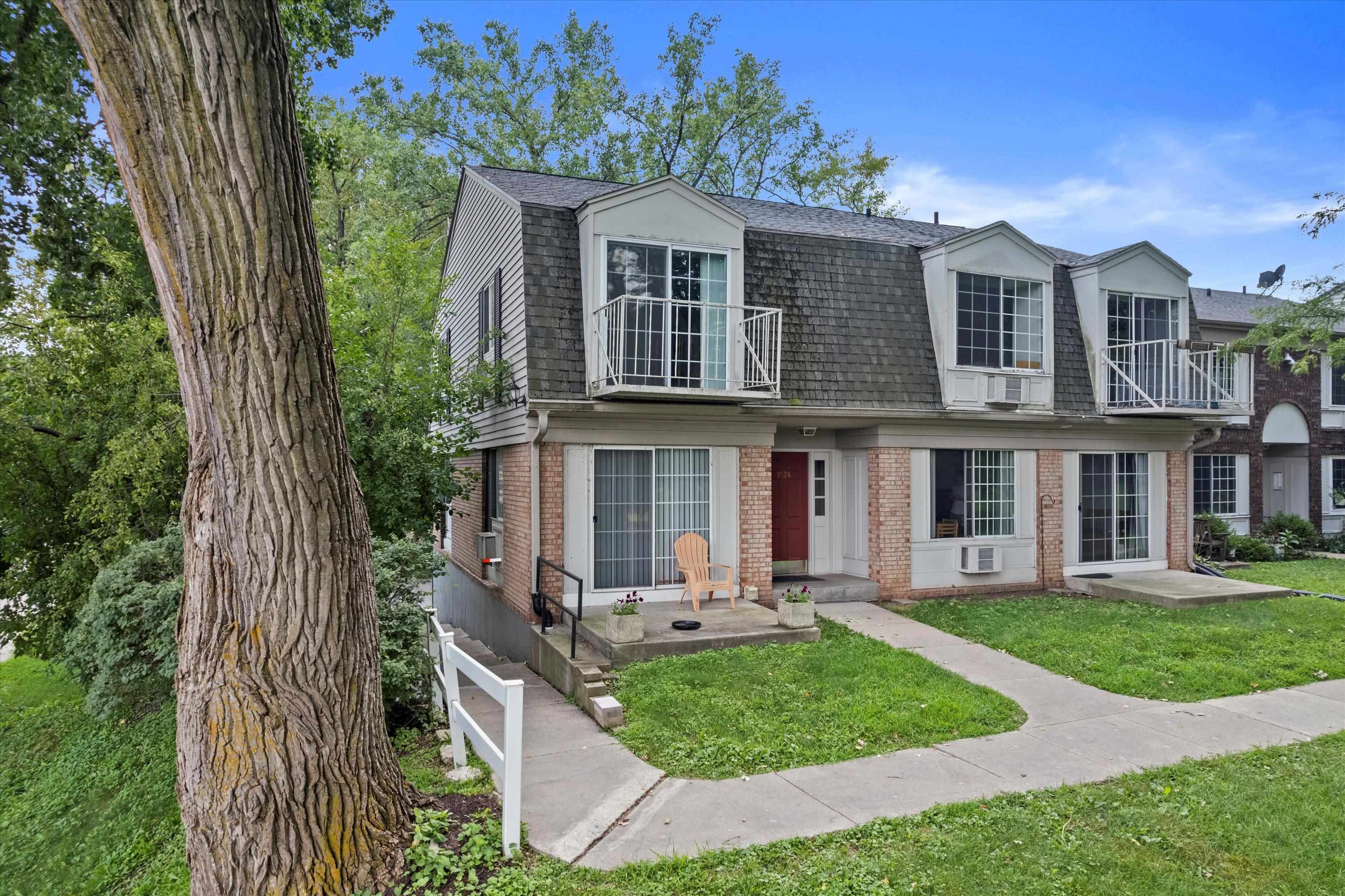2124 Allen Boulevard 4