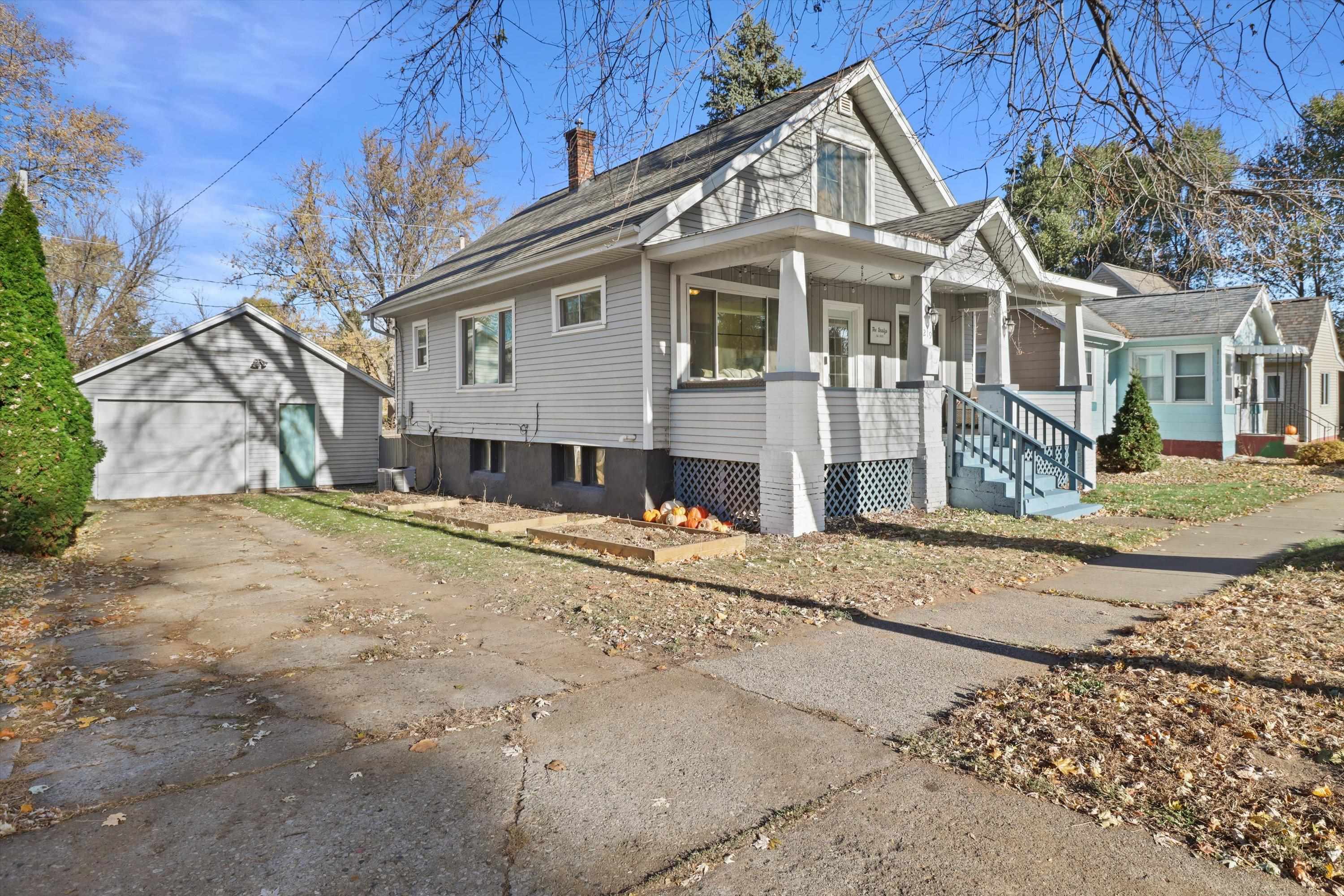 219 E Howard Street