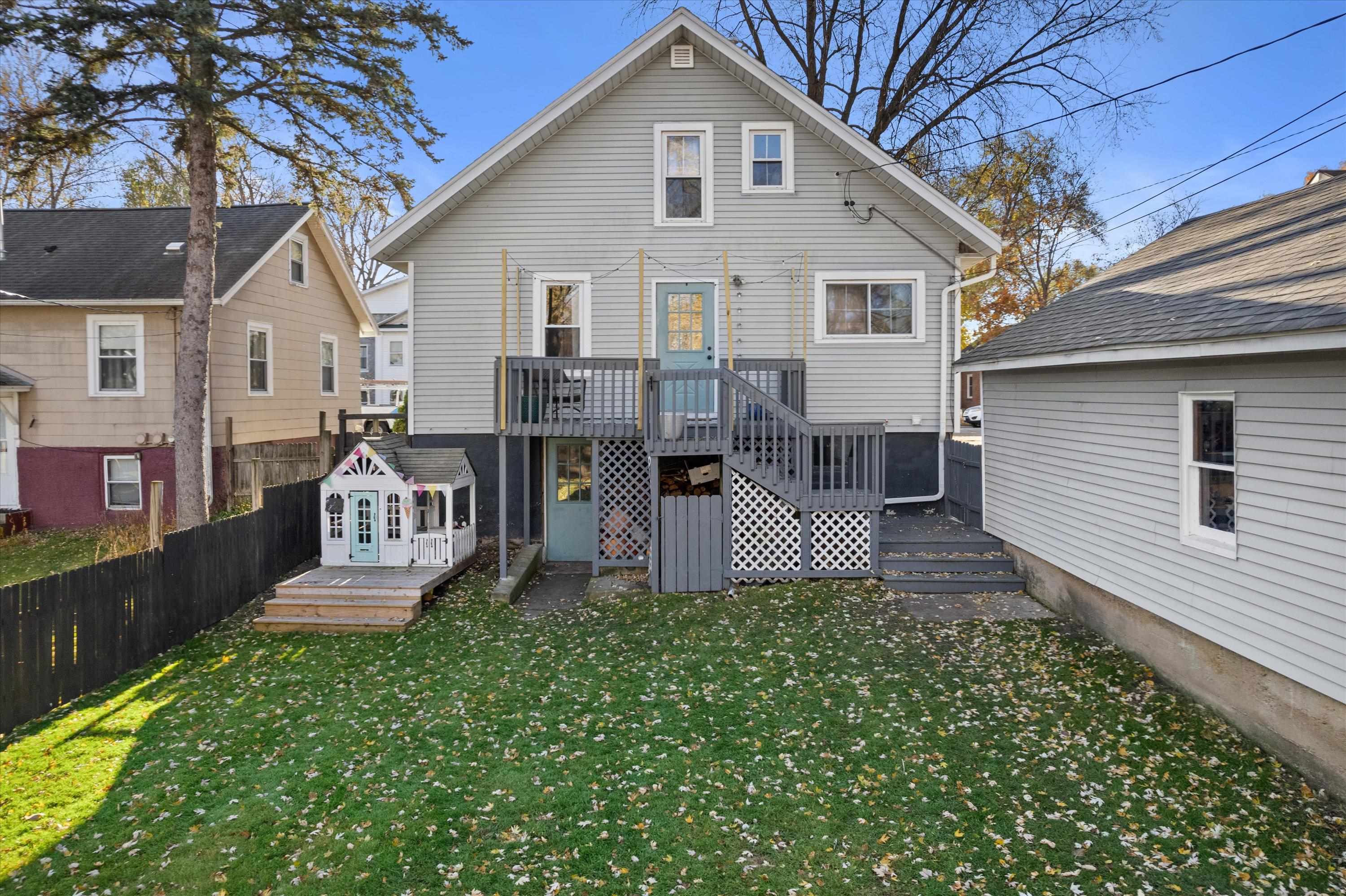 219 E Howard Street