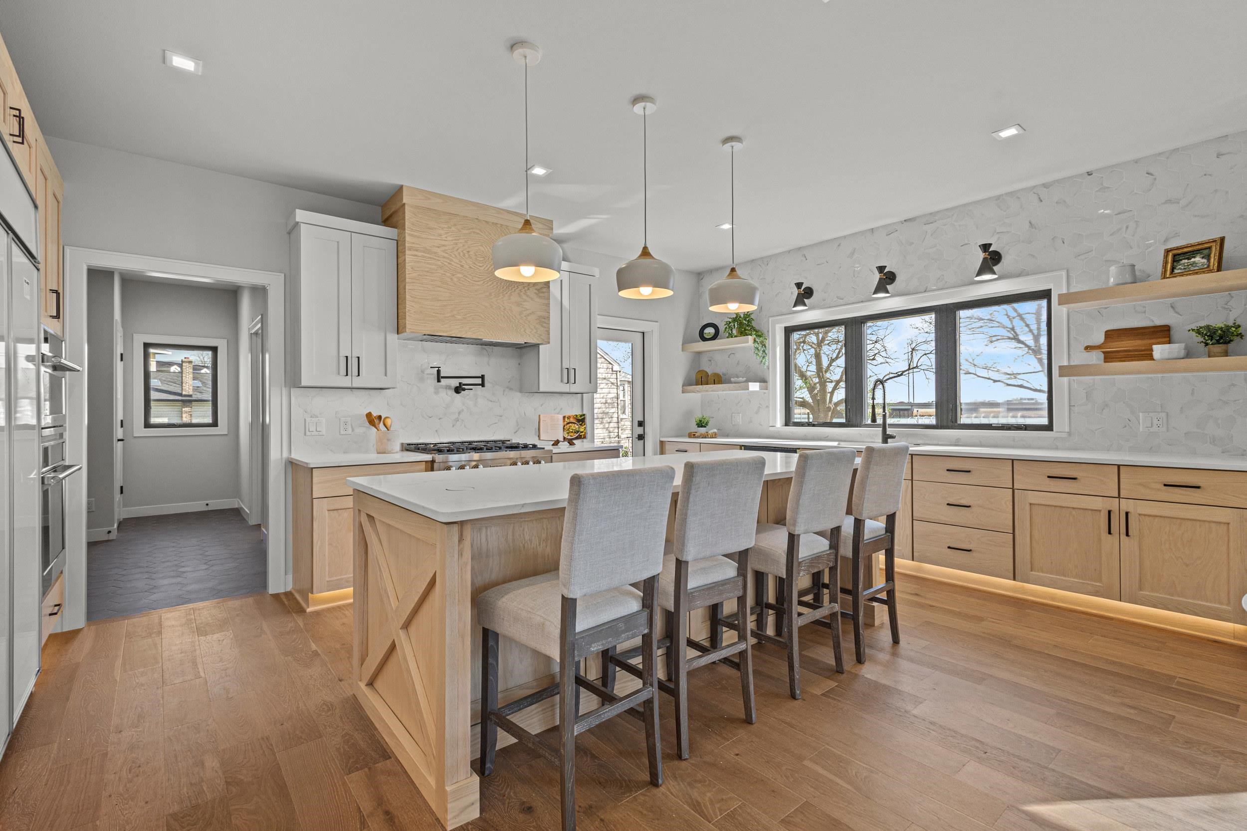 506 Interlake Drive