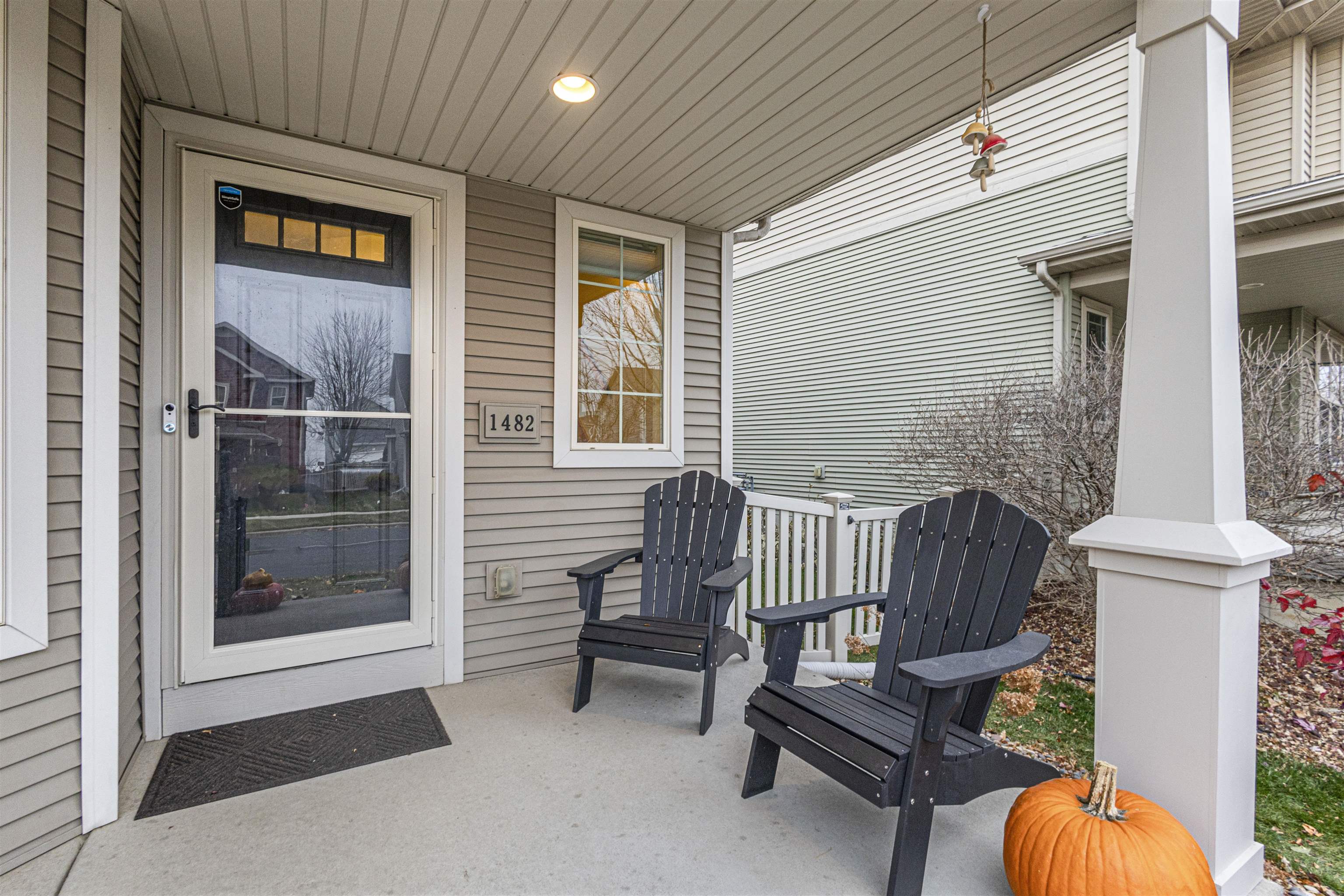 1482 Wild Iris Street