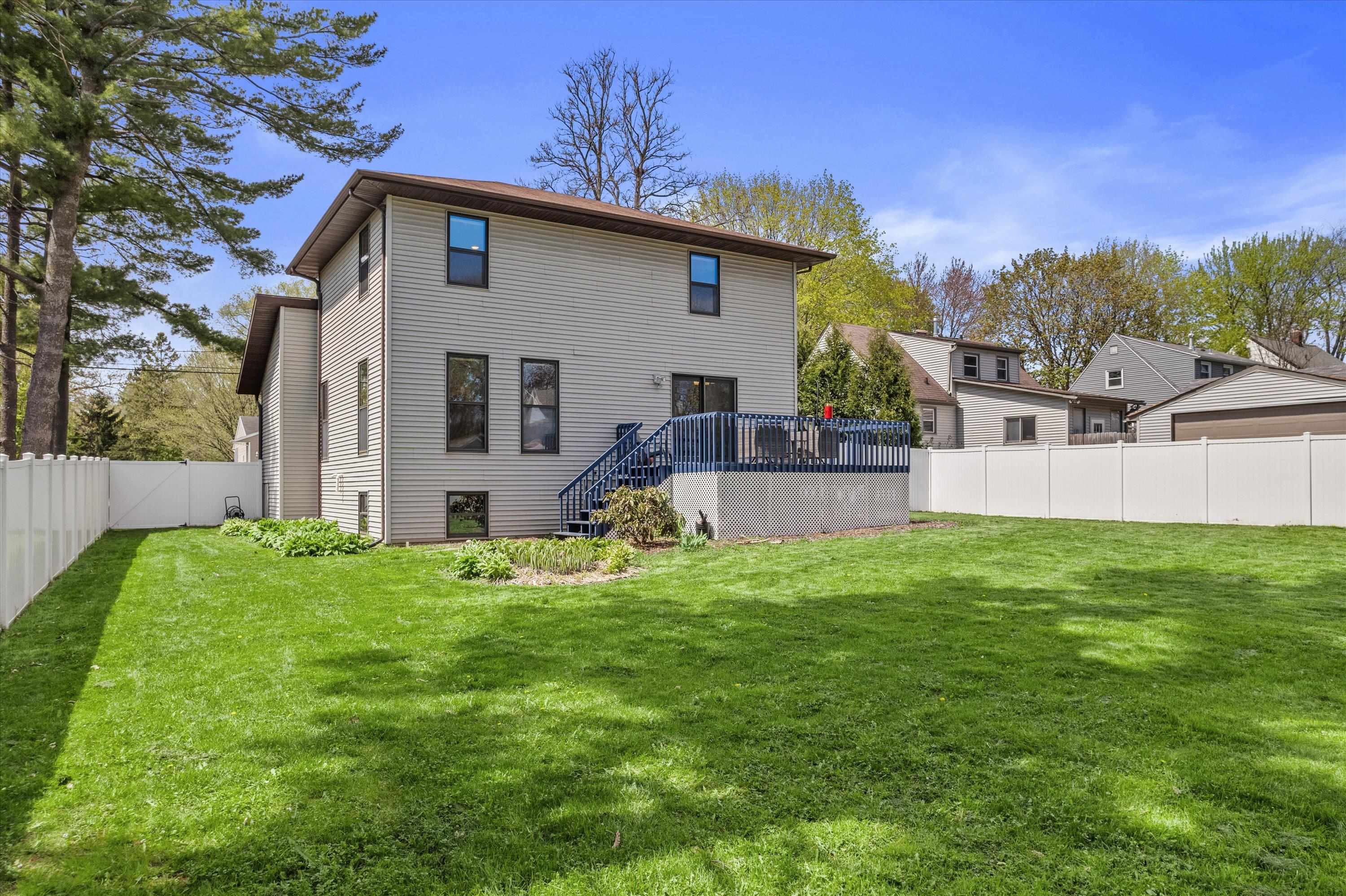 121 Merton Avenue