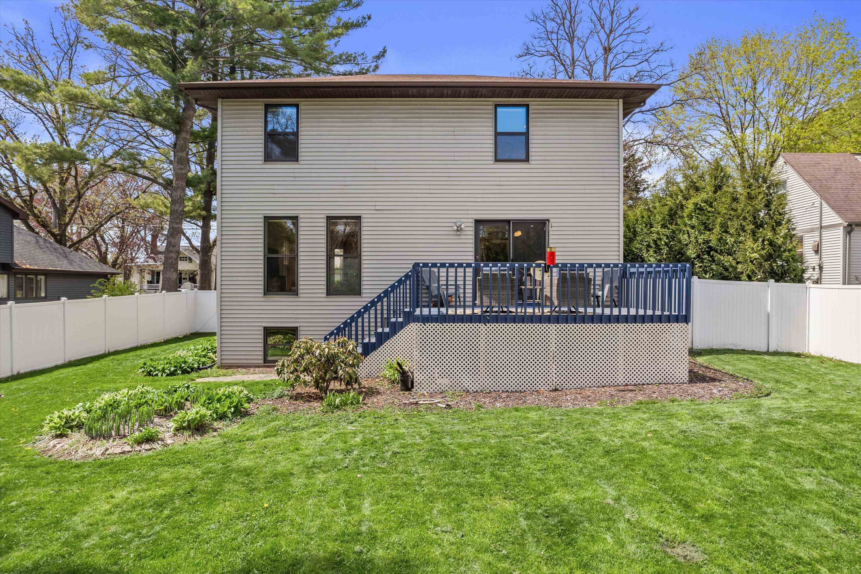 121 Merton Avenue